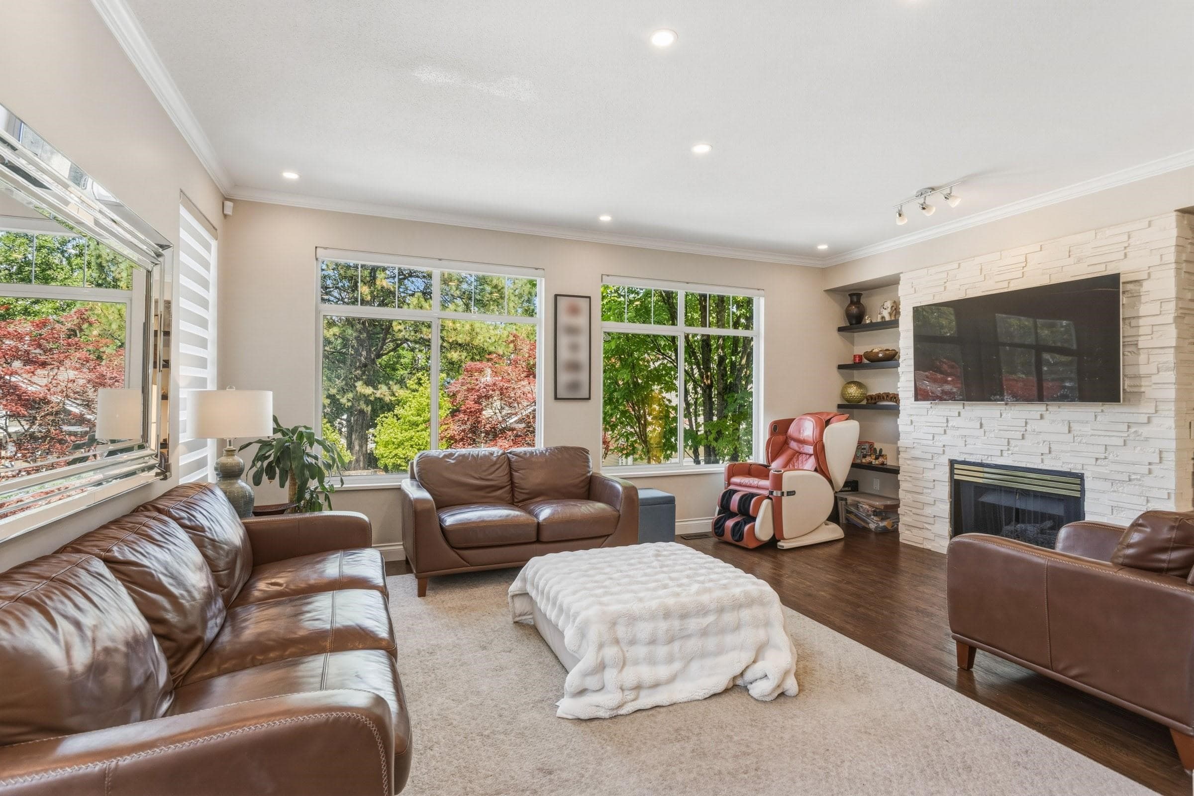 19 - 5240 Oakmount Crescent, Burnaby, V5H 4S1 — photo 3