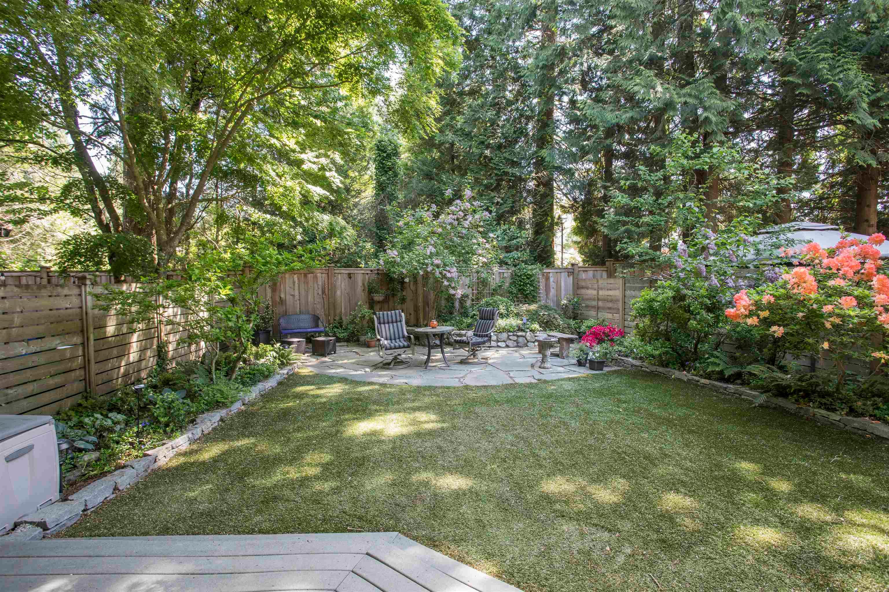 1989 Cedar Village Crescent, North Vancouver