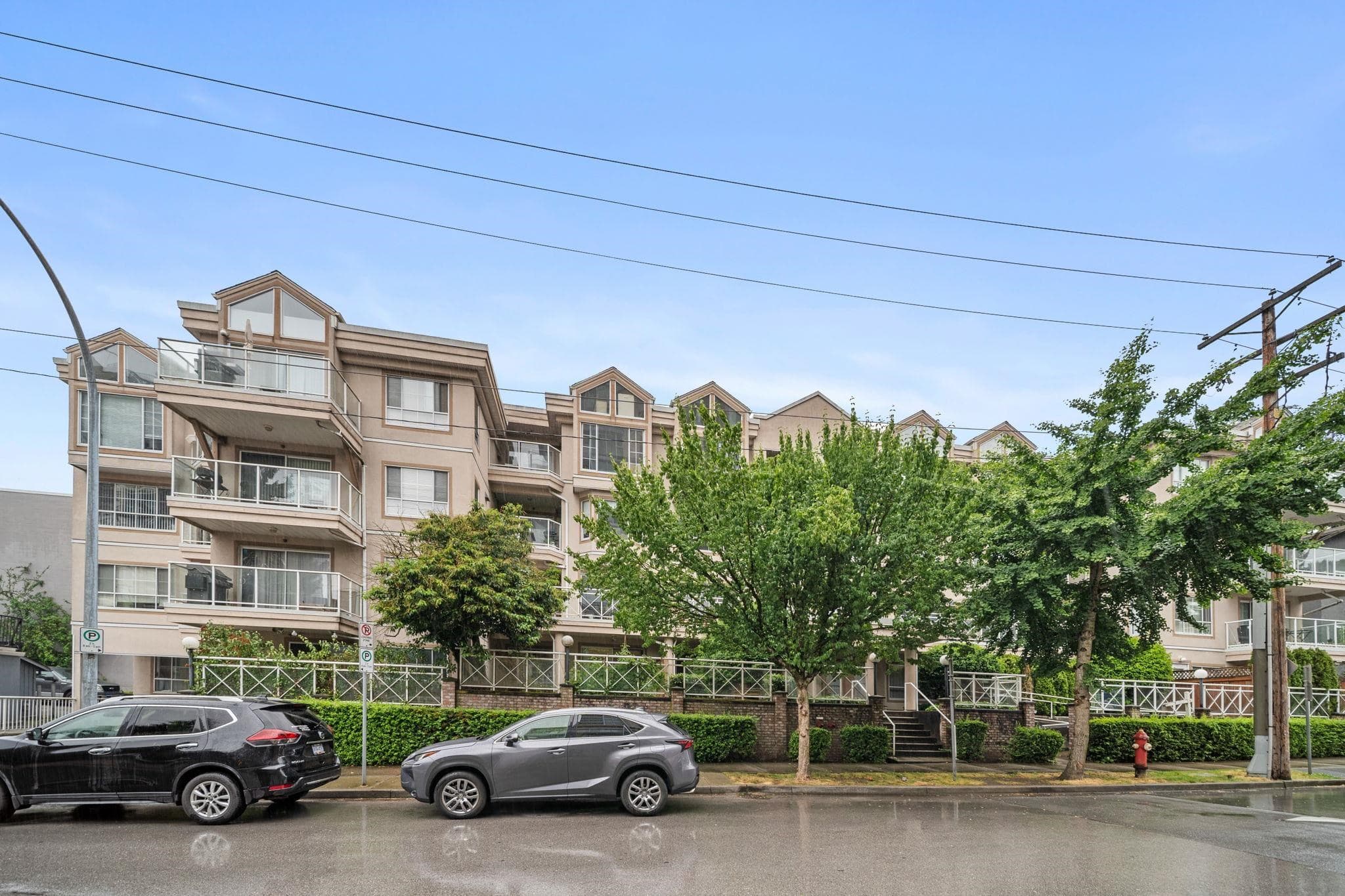412 - 525 Agnes Street, New Westminster