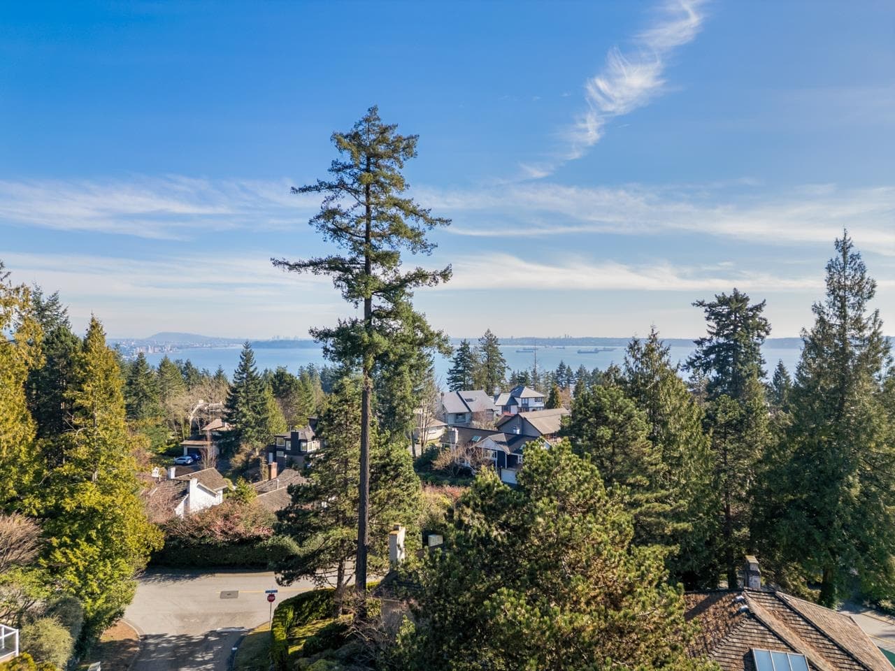 4815 Headland Close, West Vancouver, V7W 3C2 — photo 3