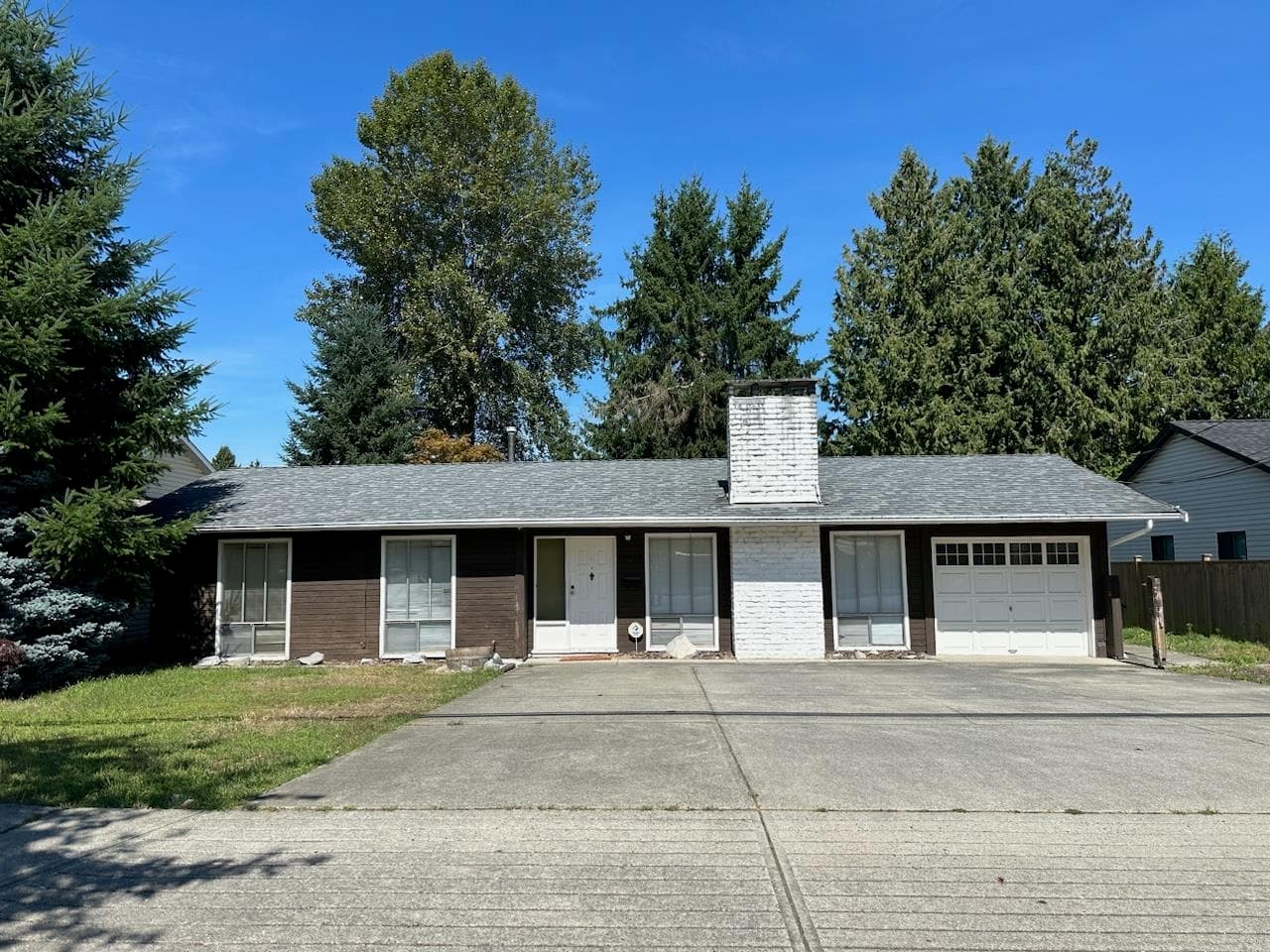19435 Park Road, Pitt Meadows, V3Y 1C8 — photo 1