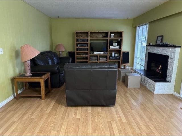 19435 Park Road, Pitt Meadows, V3Y 1C8 — photo 4