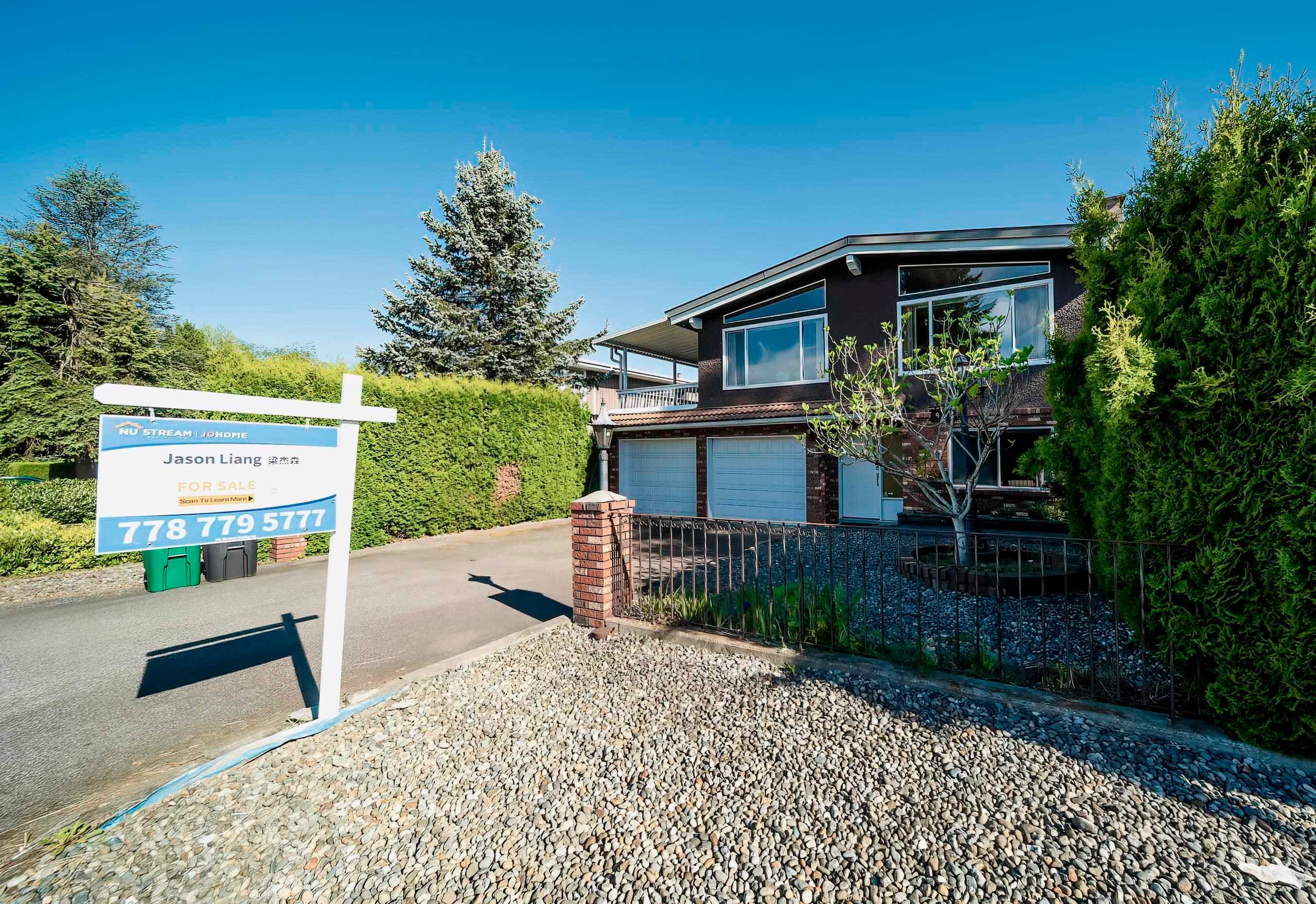 951 Everett Crescent, Burnaby, V5A 2N6 — photo 3