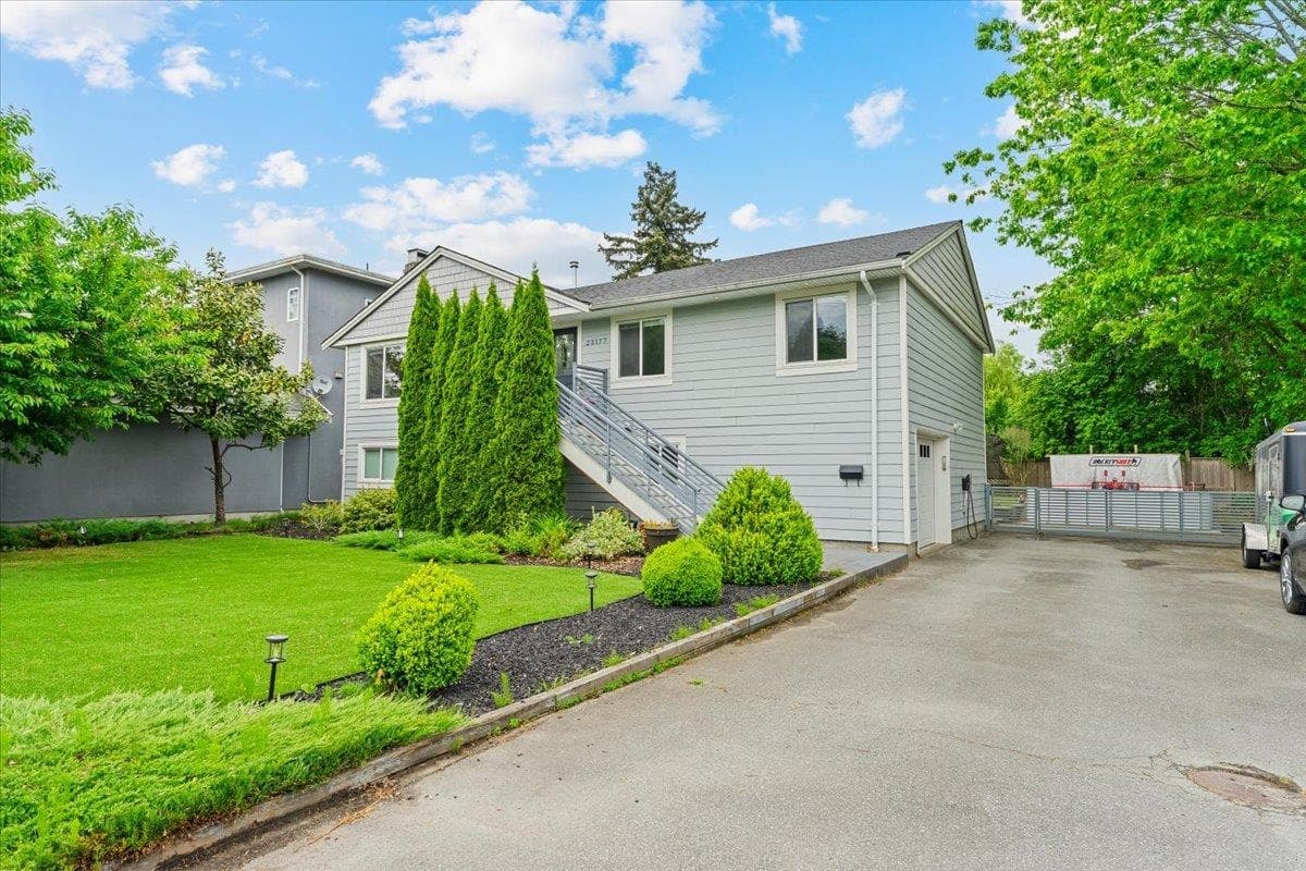 23177 Willett Avenue, Richmond