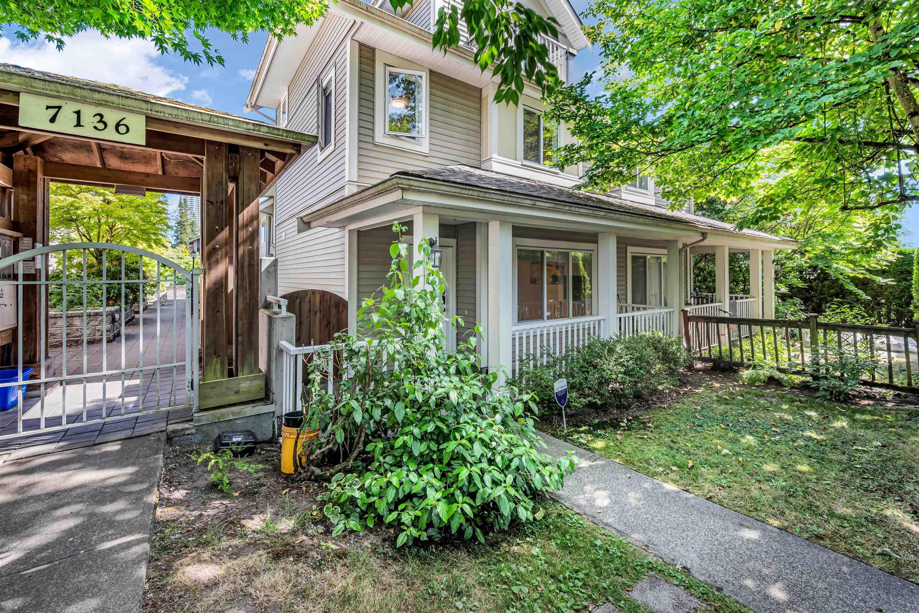 8 - 7136 18th Avenue, Burnaby, V3N 1H1 — photo 1