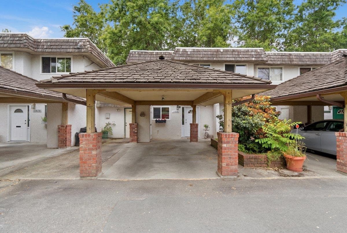 11685 Fulton Street, Maple Ridge