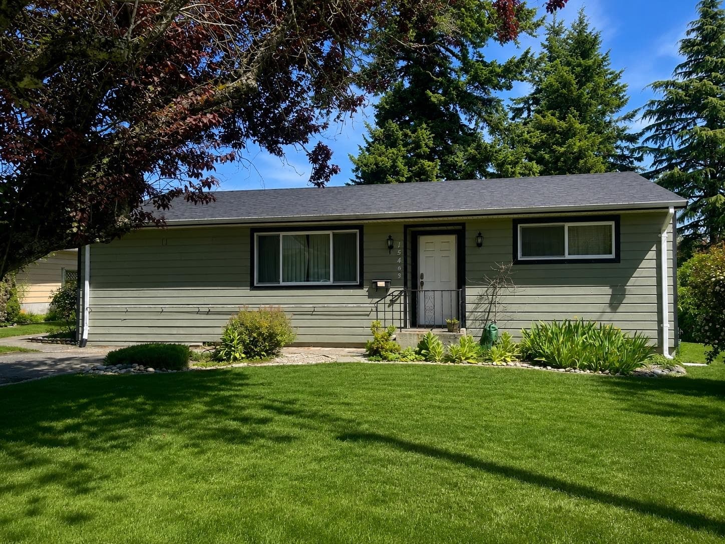 15463 16a Avenue, Surrey, V4A 1T2 — photo 1