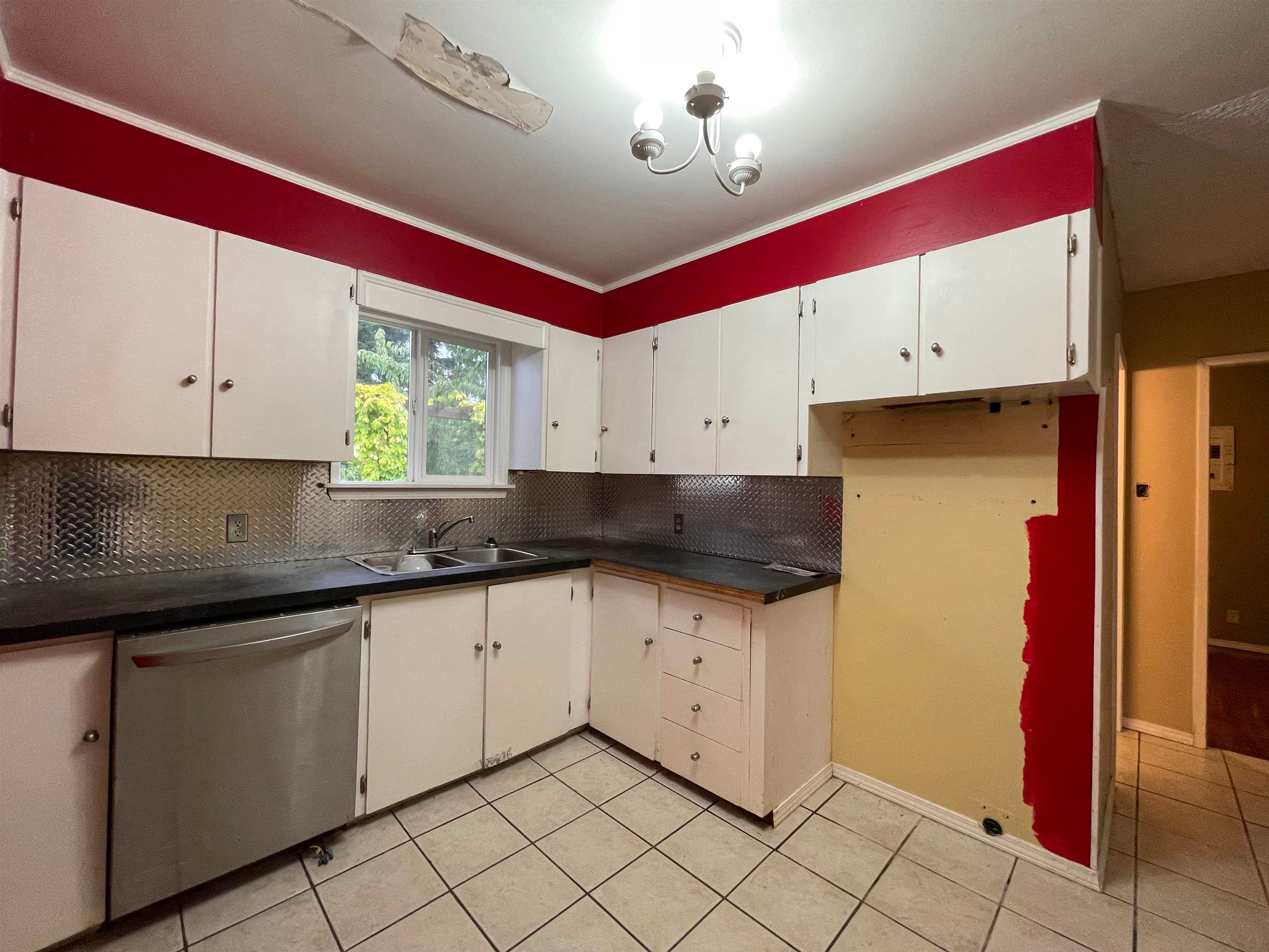 15463 16a Avenue, Surrey, V4A 1T2 — photo 4