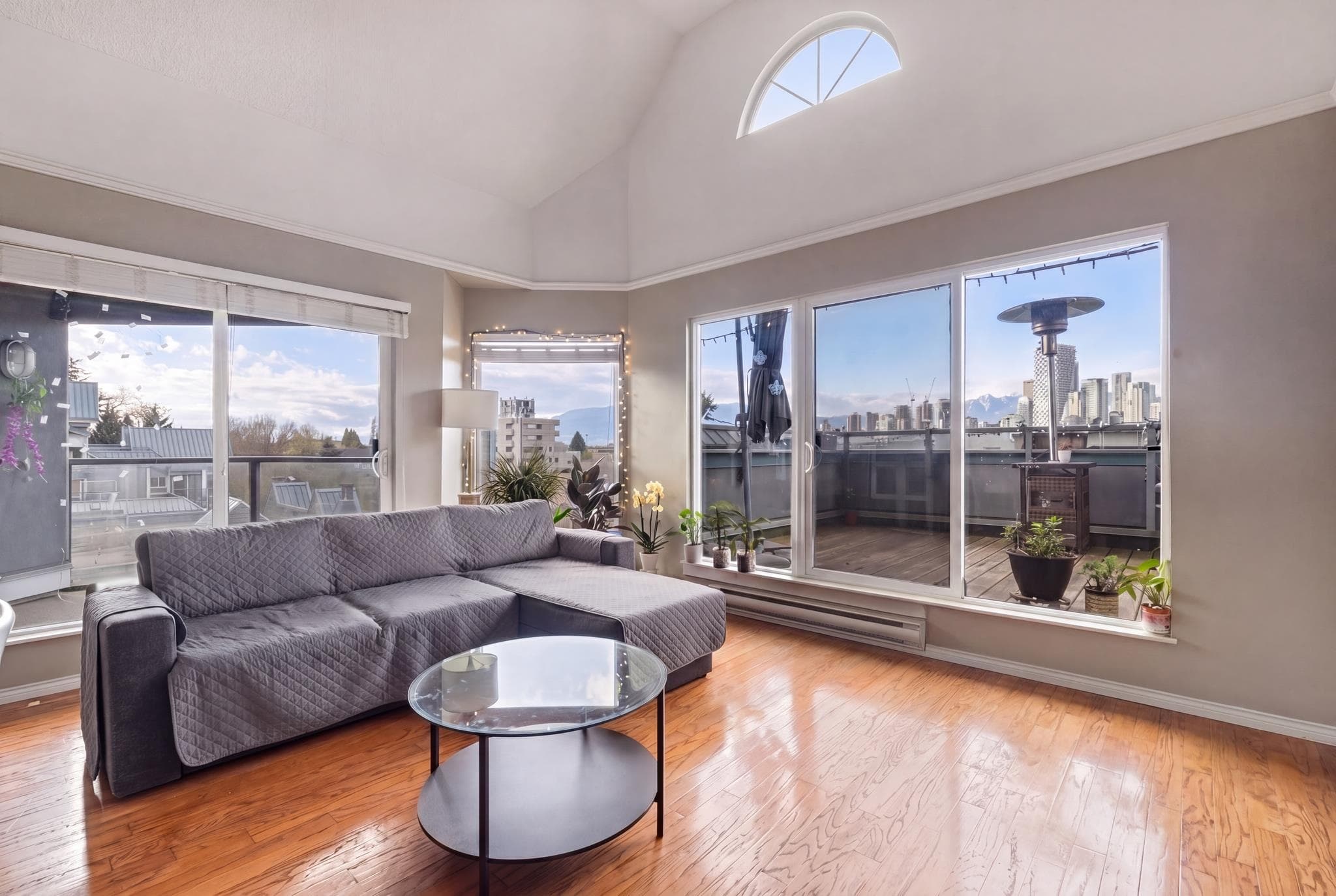 306 - 1345 W 4th Avenue, Vancouver