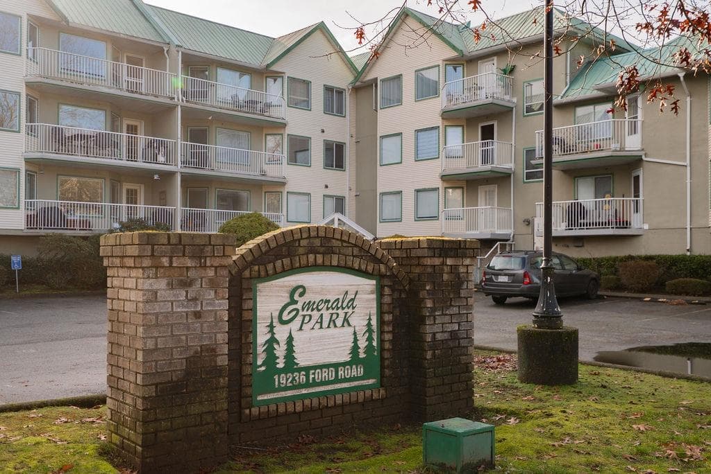 301 - 19236 Ford Road, Pitt Meadows, V3Y 2K1 — photo 2
