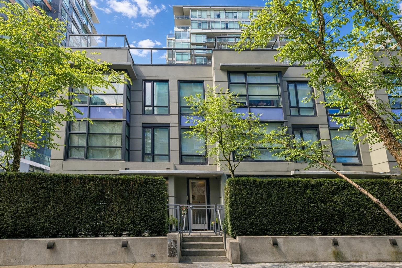 156 W 1st Avenue, Vancouver, V5Y 0H6 — photo 2