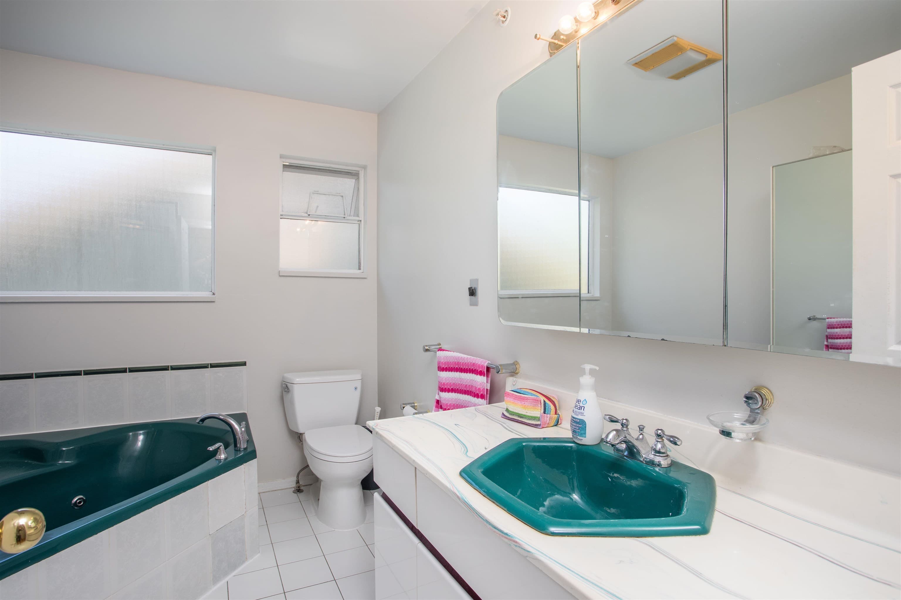 2945 W 12th Avenue, Vancouver, V6K 2R2 — photo 4
