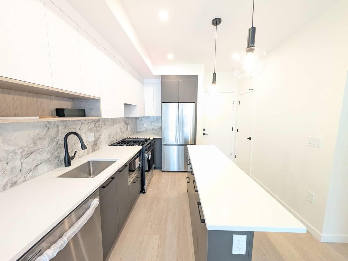 2XX - 6270 Gooseberry Dr, Surrey, V3S 0C8 — photo 3