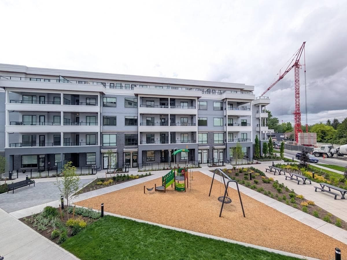 2XX - 6270 Gooseberry Dr, Surrey