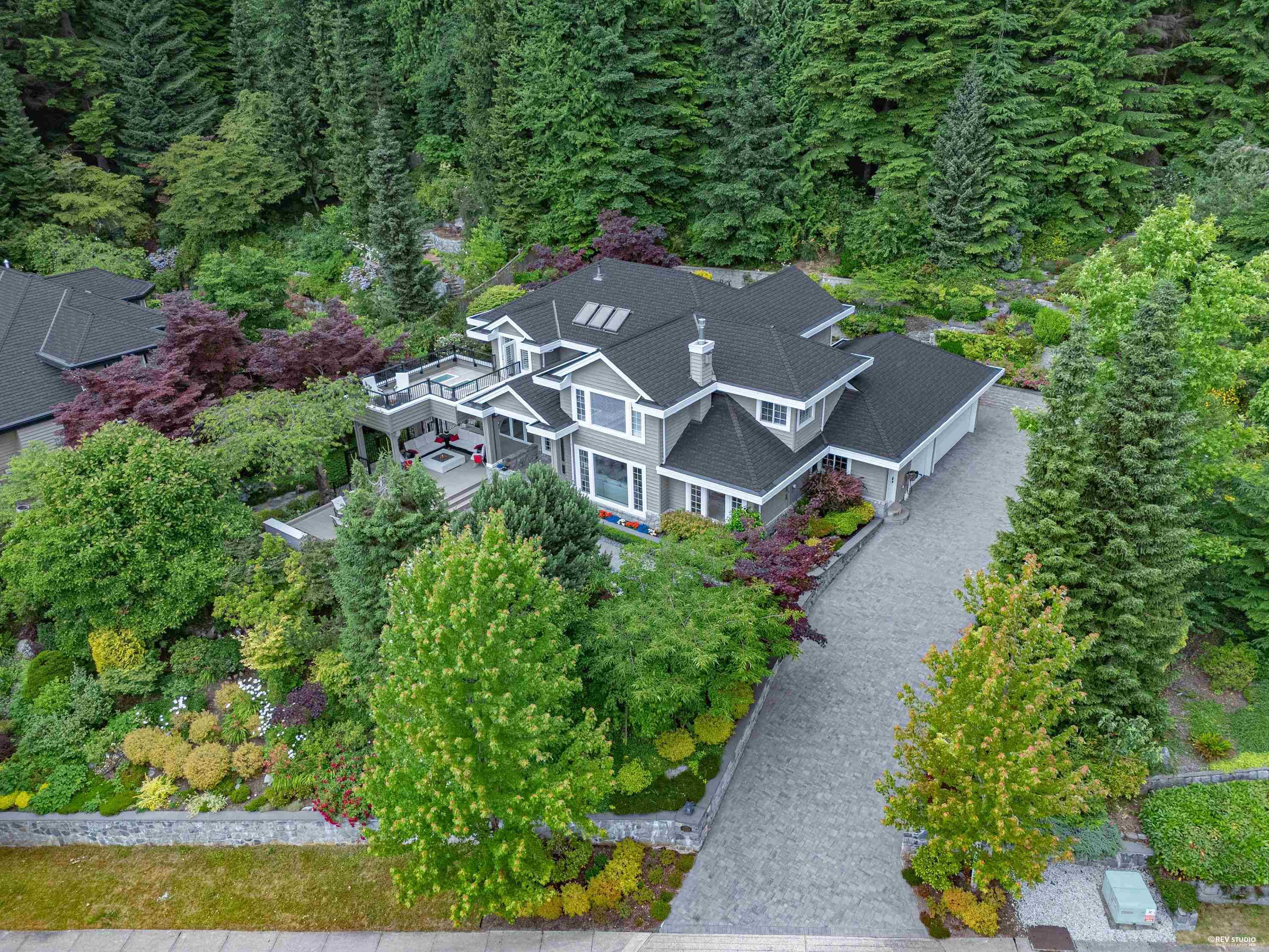 4115 E Braemar Road, North Vancouver, B7K 3C9 — photo 2