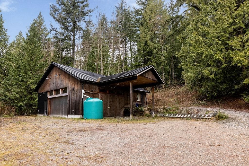 1572 Mountain Road, Gibsons, V0N 1V2 — photo 4