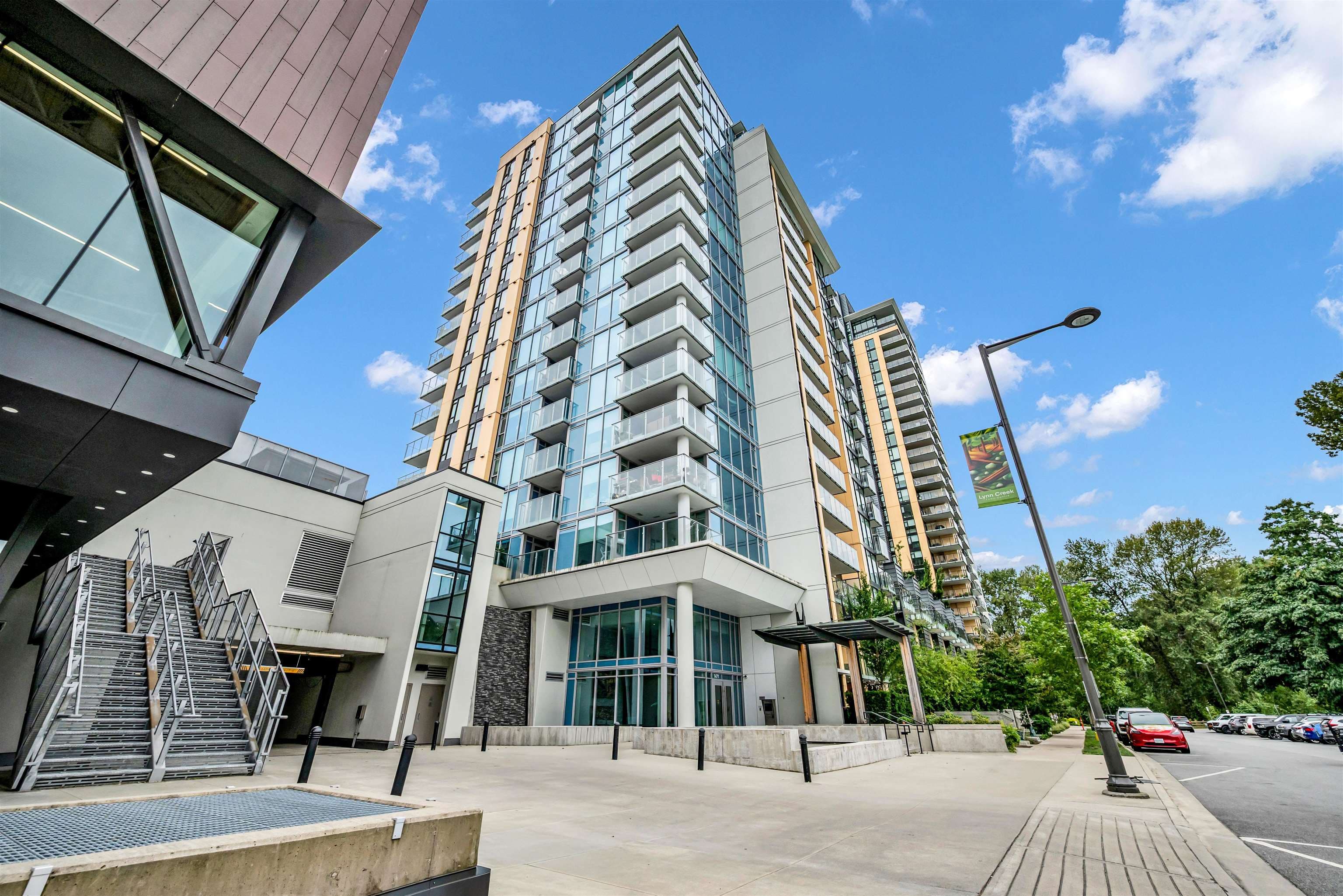 501 - 1471 Hunter Street, North Vancouver