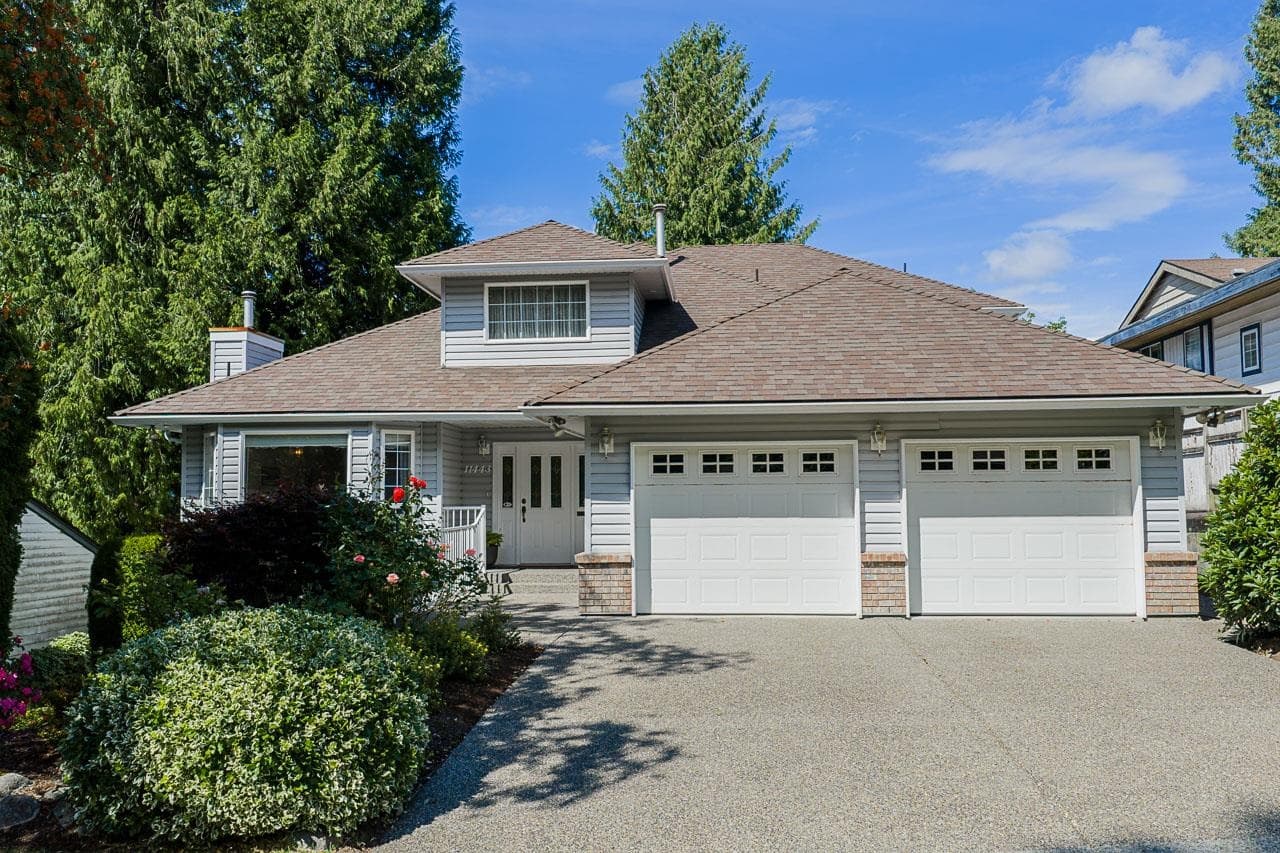 11443 Royal Crescent, Surrey