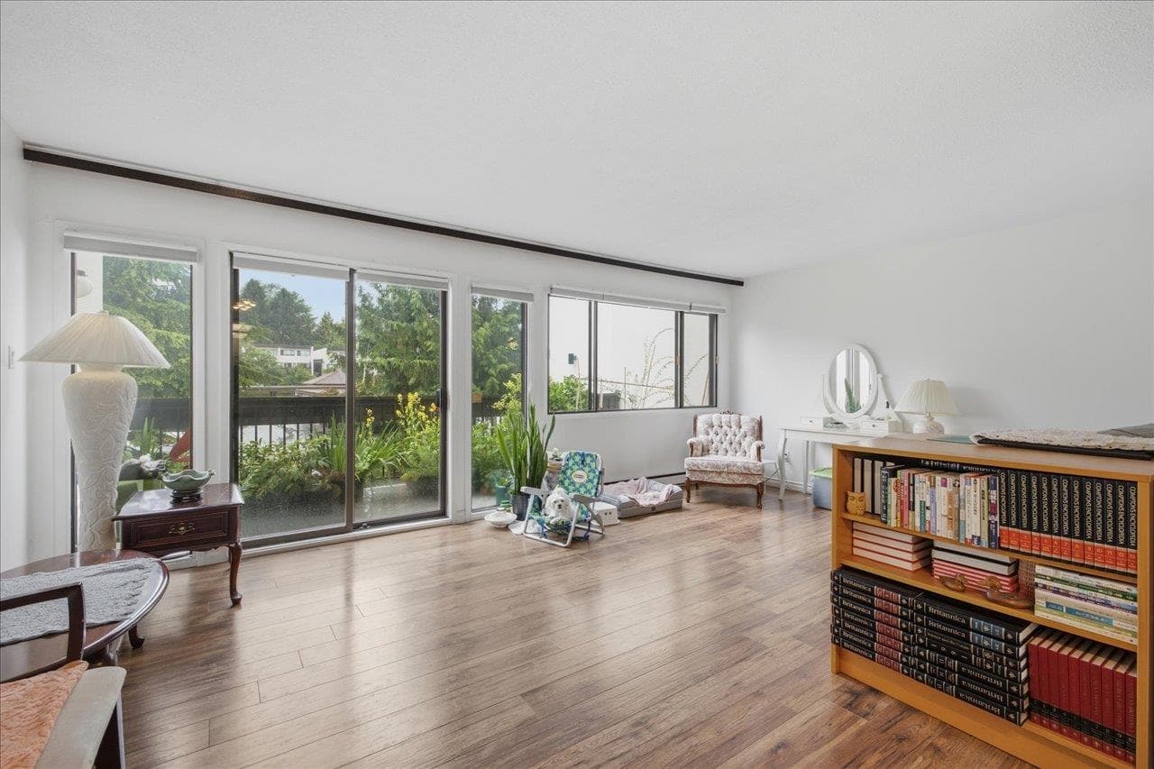 8 - 7363 Montecito Drive, Burnaby, V5A 1R4 — photo 3