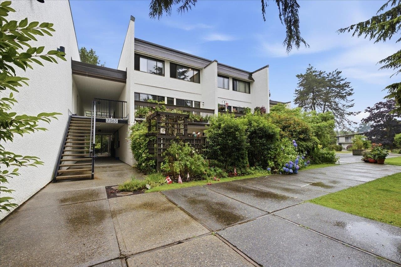 8 - 7363 Montecito Drive, Burnaby, V5A 1R4 — photo 1