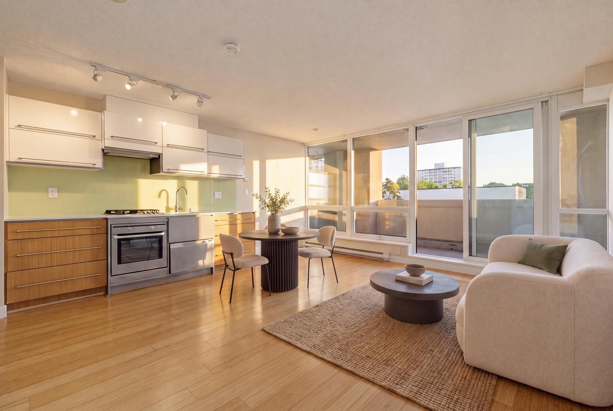 410 - 718 Main Street, Vancouver, V6A 0B1 — photo 3