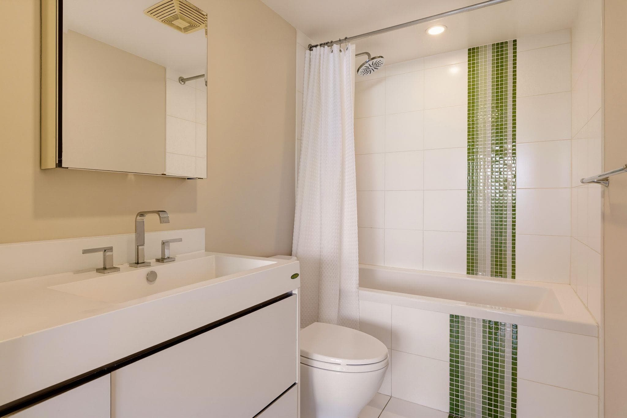 410 - 718 Main Street, Vancouver, V6A 0B1 — photo 5