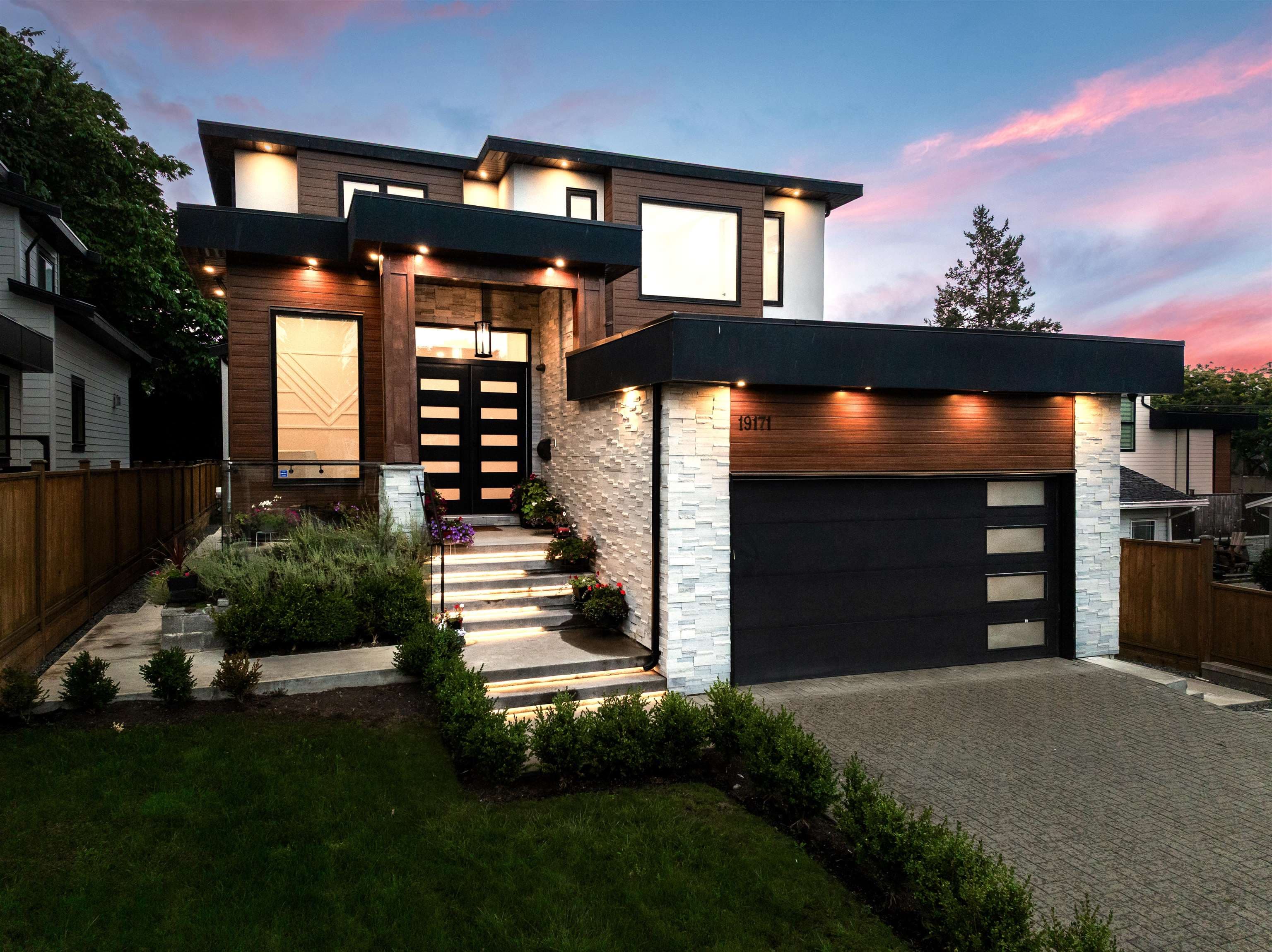 19171 60b Avenue, Surrey