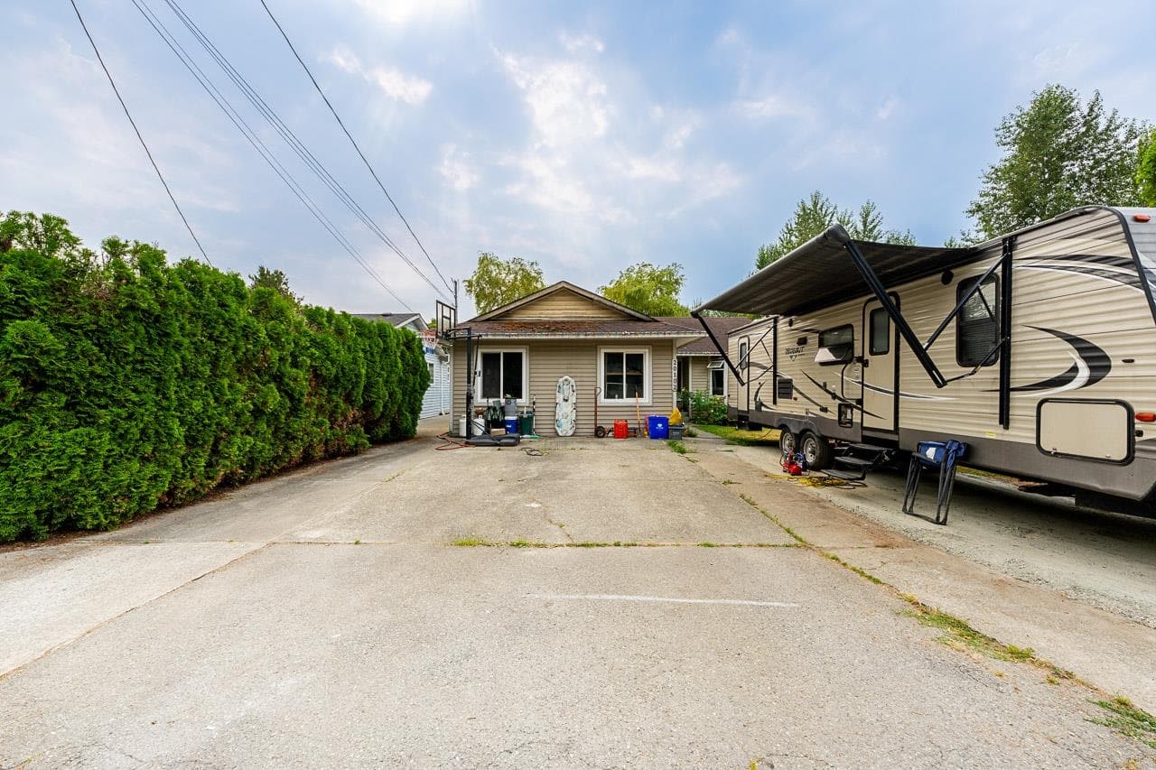 20102 Ditton Street, Maple Ridge, V2X 9H4 — photo 5