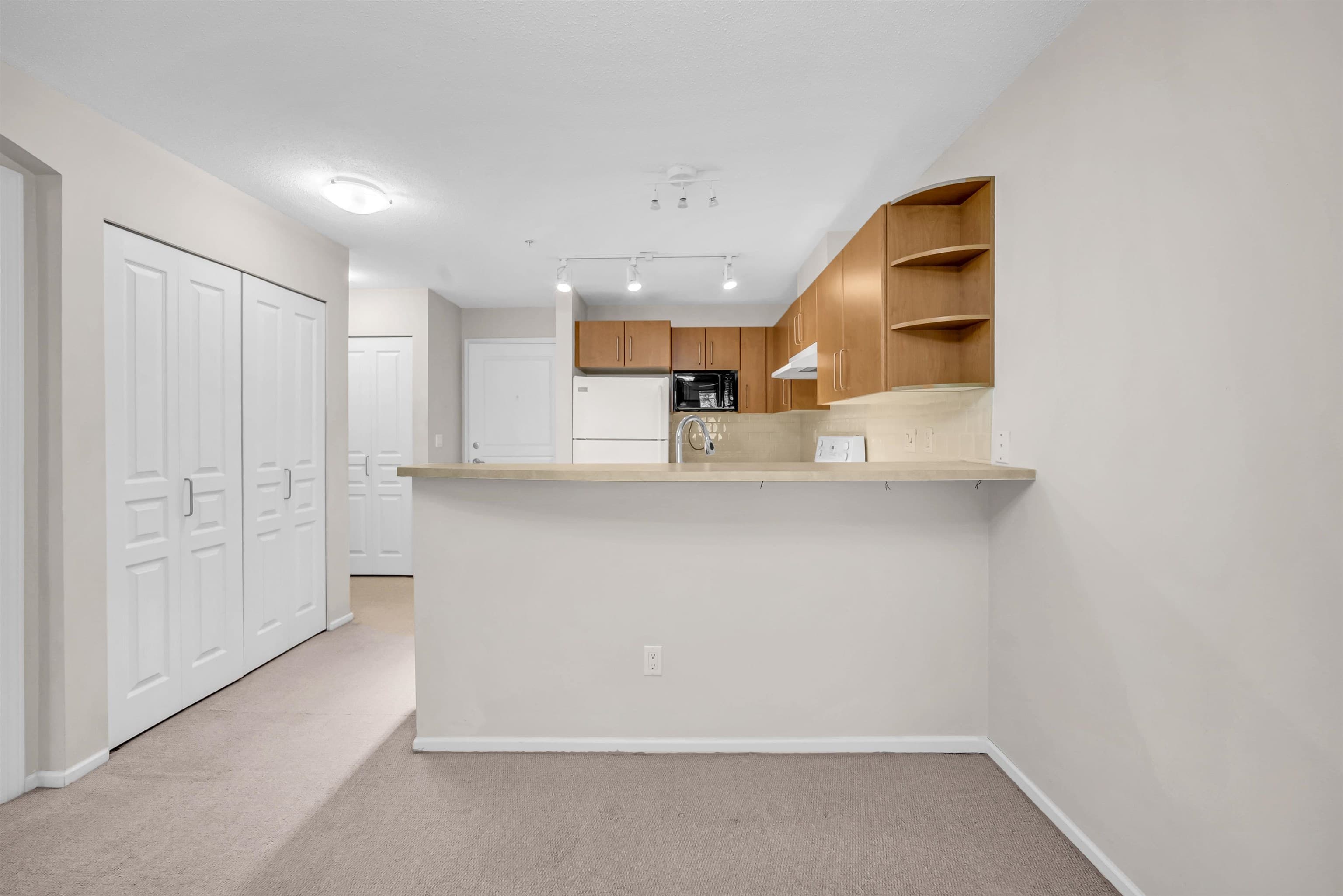 311 - 7330 Salisbury Avenue, Burnaby, V5E 4N8 — photo 5