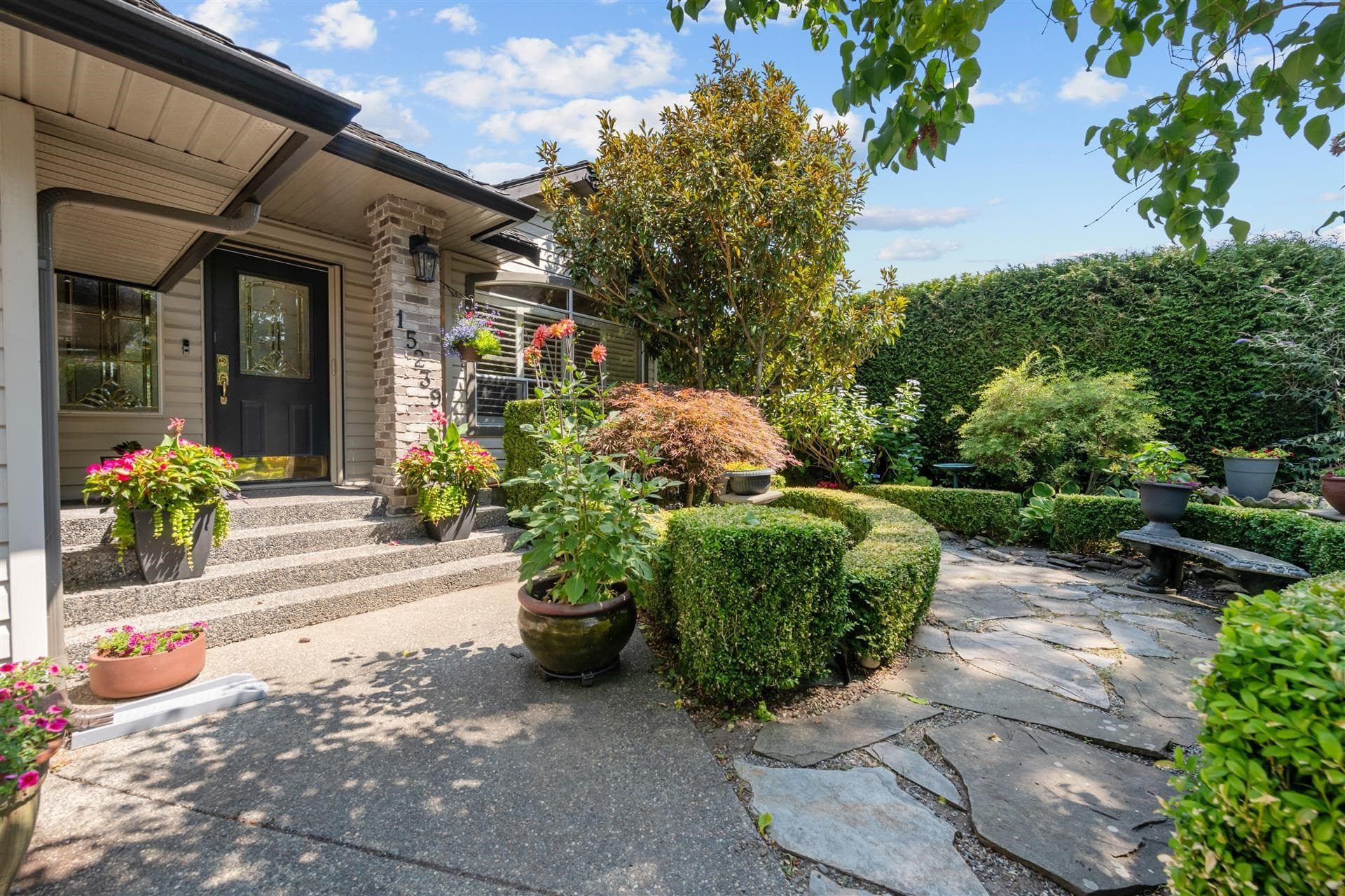 15239 29a Avenue, Surrey, V4P 1G7 — photo 1