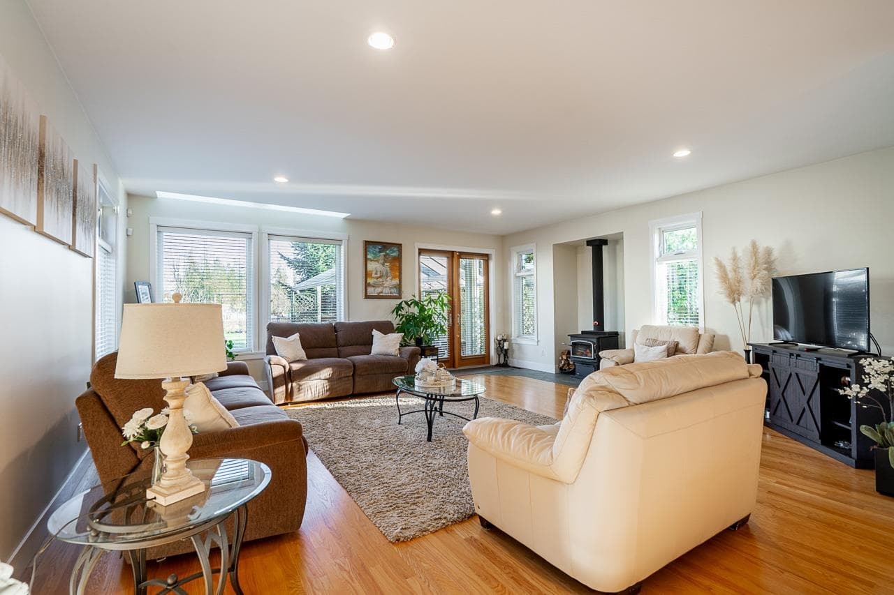 3302 168 Street, Surrey, V3Z 1E4 — photo 3