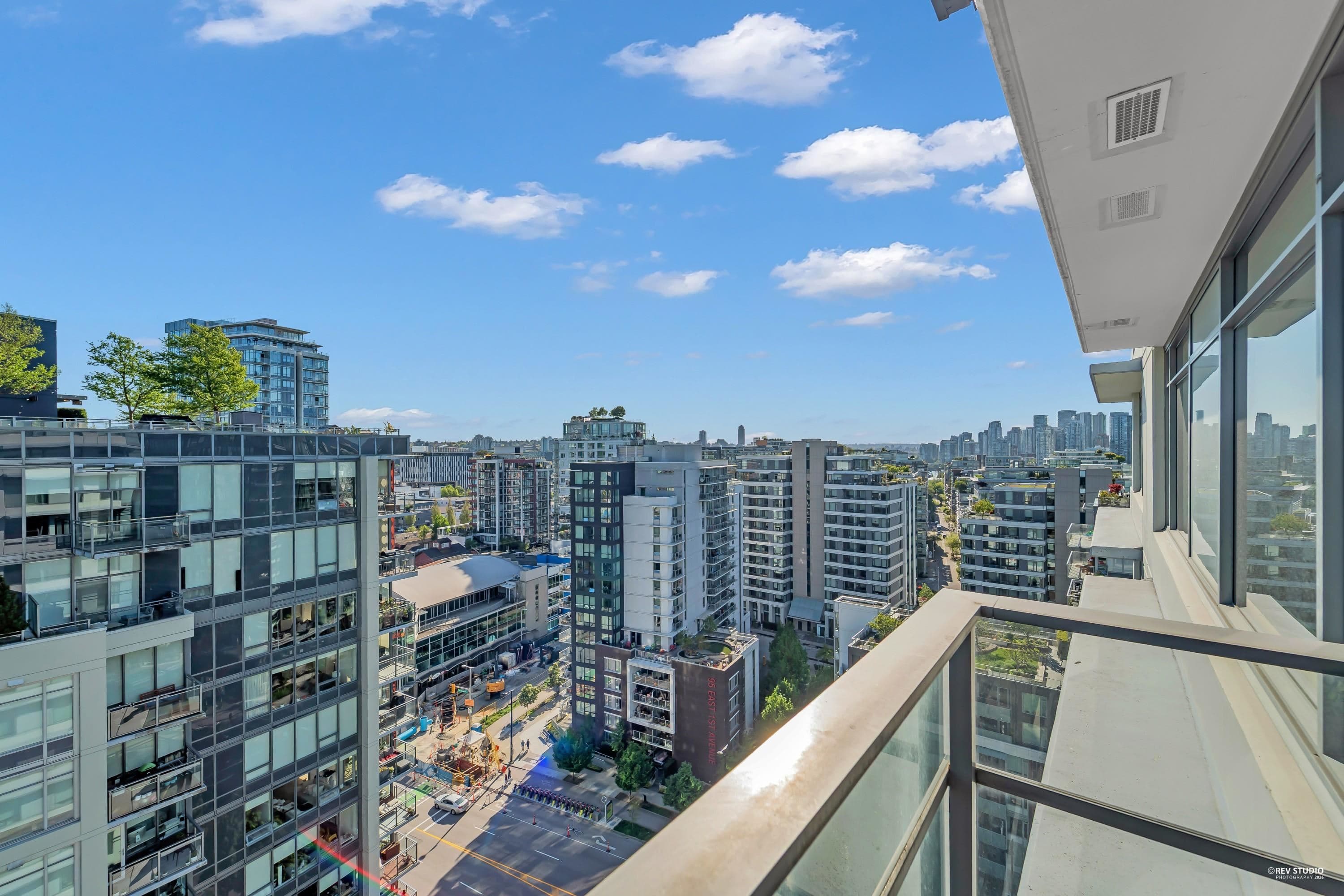 1801 - 110 Switchmen Street, Vancouver, V6A 0C6 — photo 2