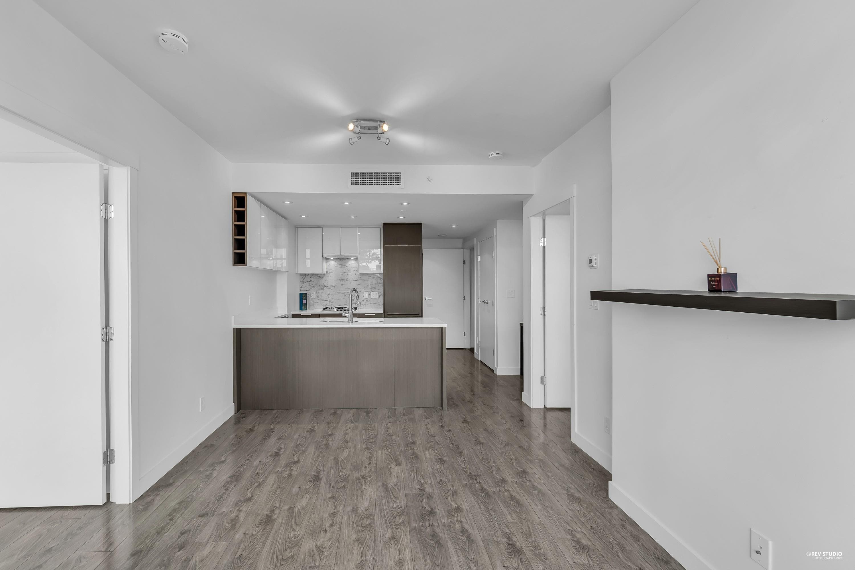 1801 - 110 Switchmen Street, Vancouver, V6A 0C6 — photo 5