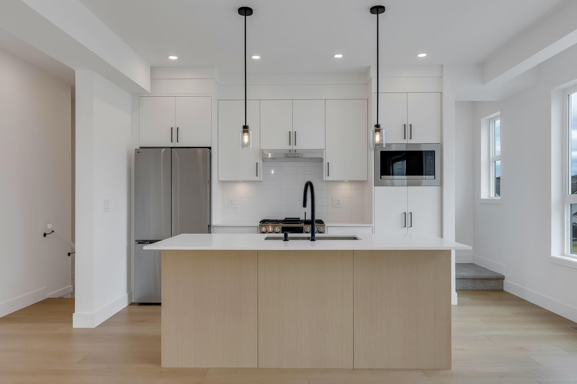 4 - 30501 Robin Drive, Abbotsford, V2T 0M5 — photo 2