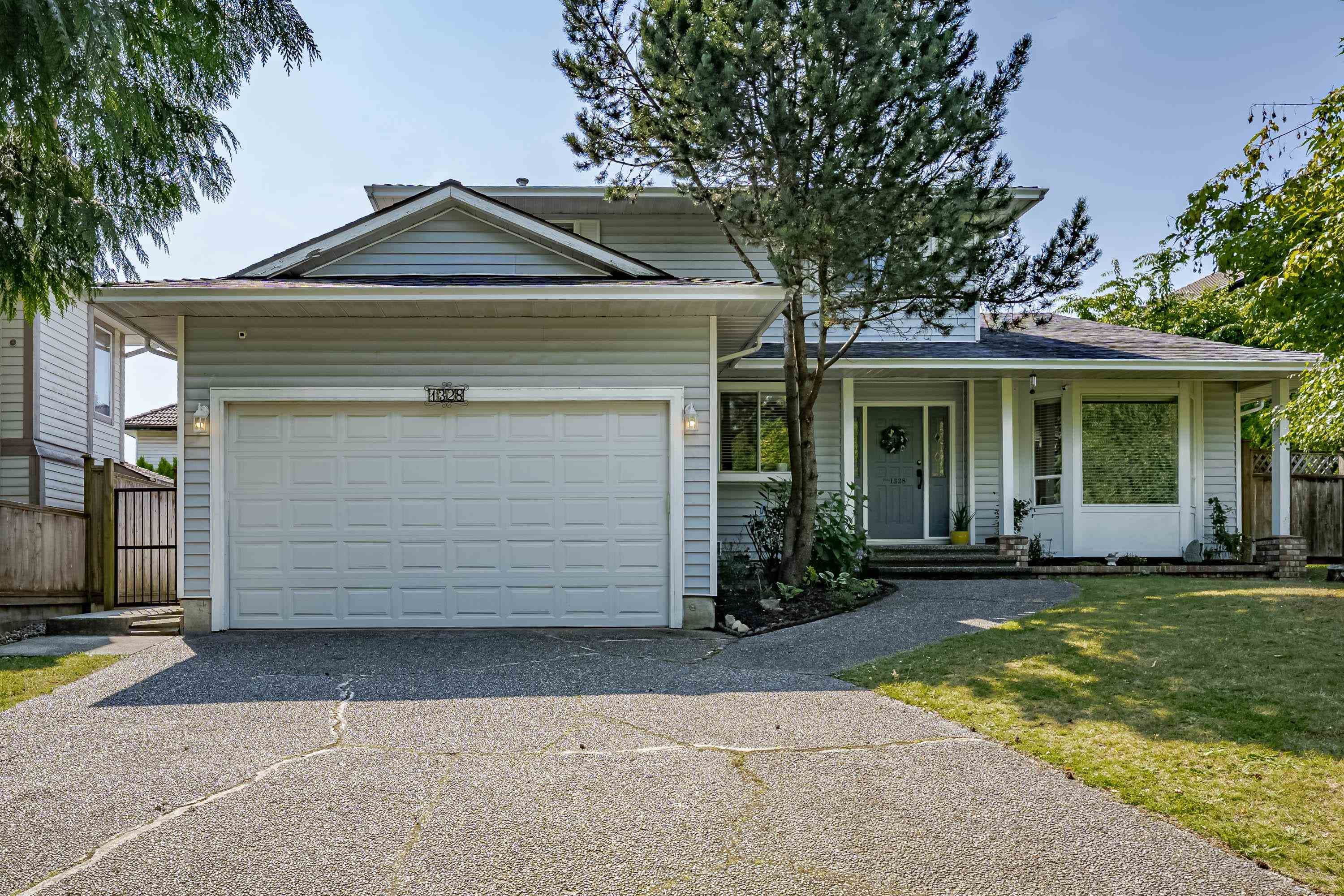 1328 Honeysuckle Lane, Coquitlam