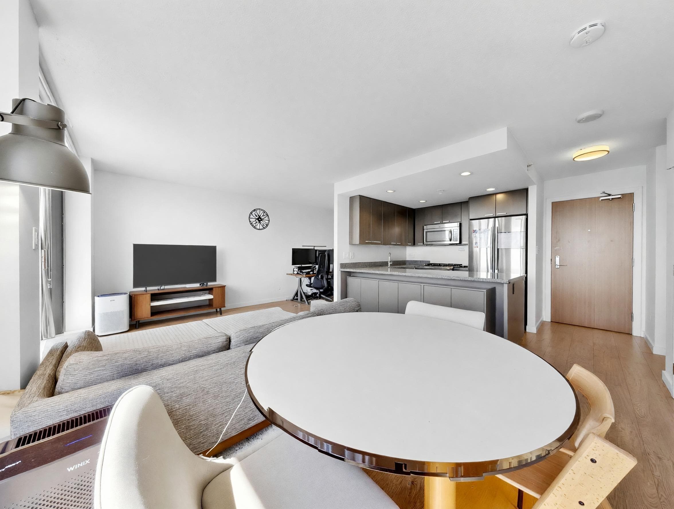 1802 - 2232 Douglas Road, Burnaby