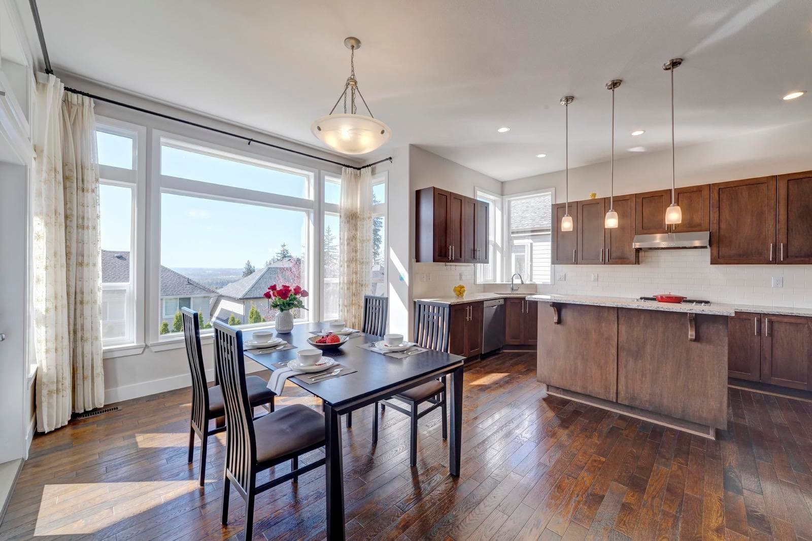 3470 Stephens Court, Coquitlam, V3E 0H8 — photo 3