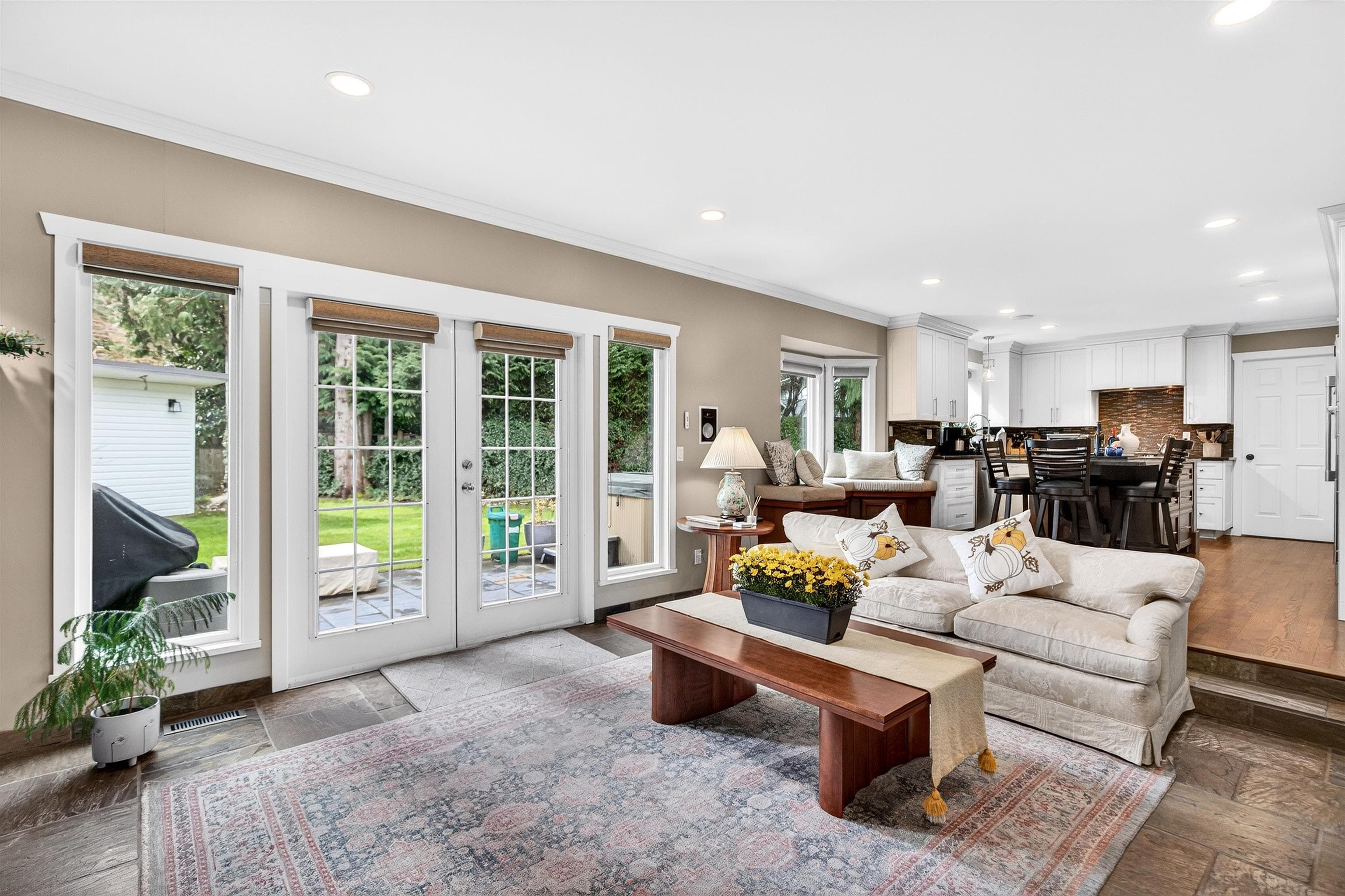 13386 18a Avenue, Surrey, V4A 7R1 — photo 5