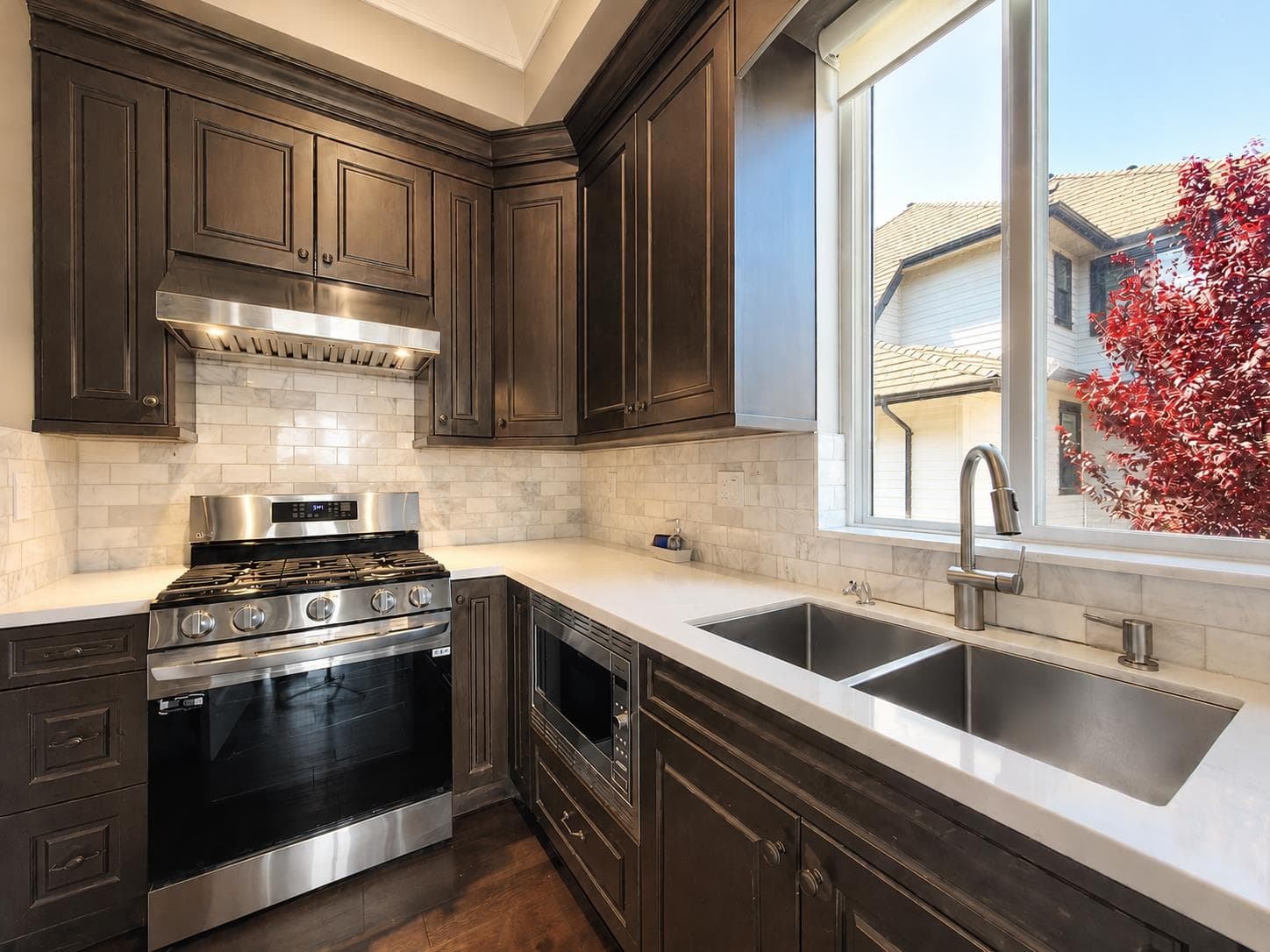 15957 39a Avenue, Surrey, V3Z 0Y3 — photo 4