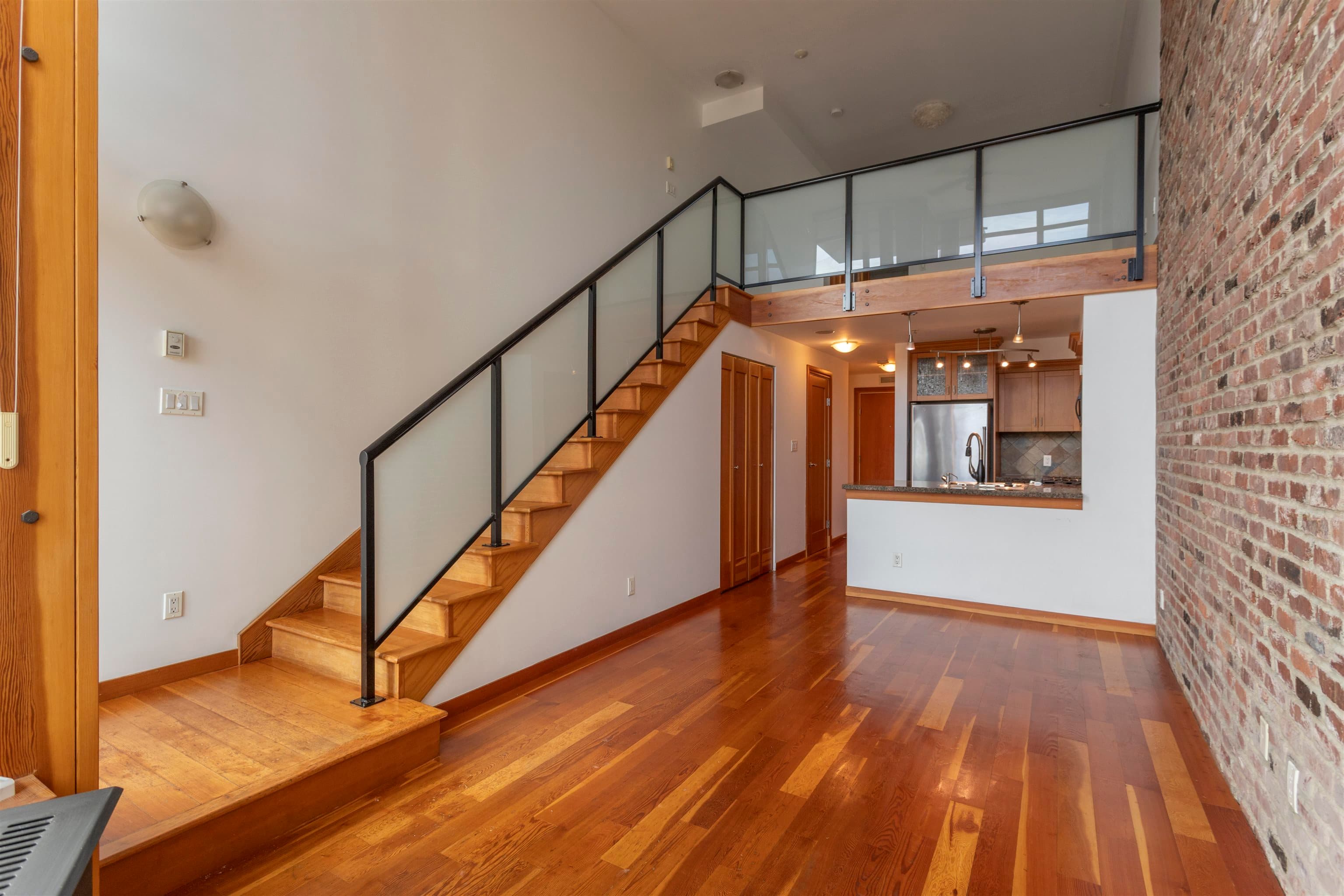 217 - 10 Renaissance Square, New Westminster