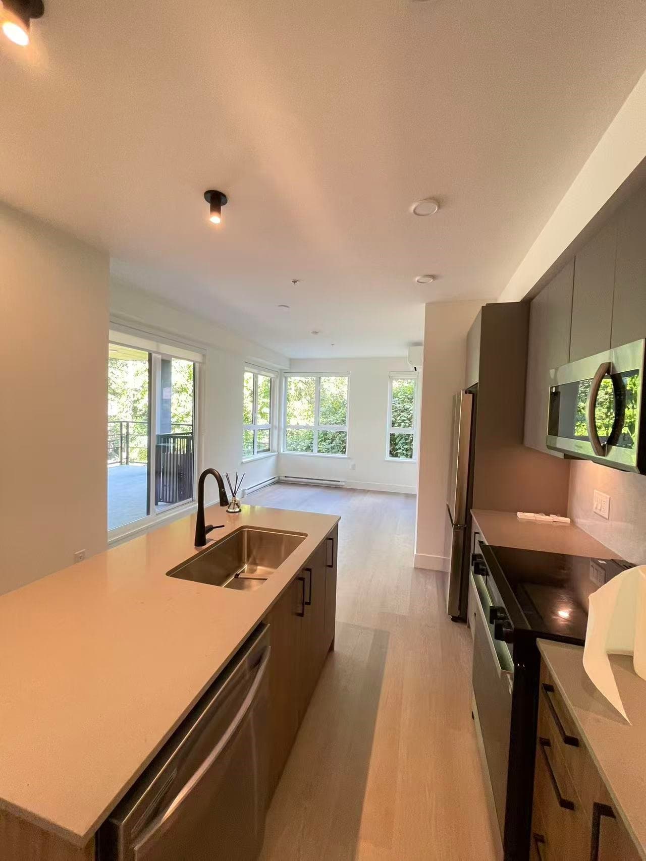 10065 133 Street, Surrey, V3T 3Y6 — photo 2