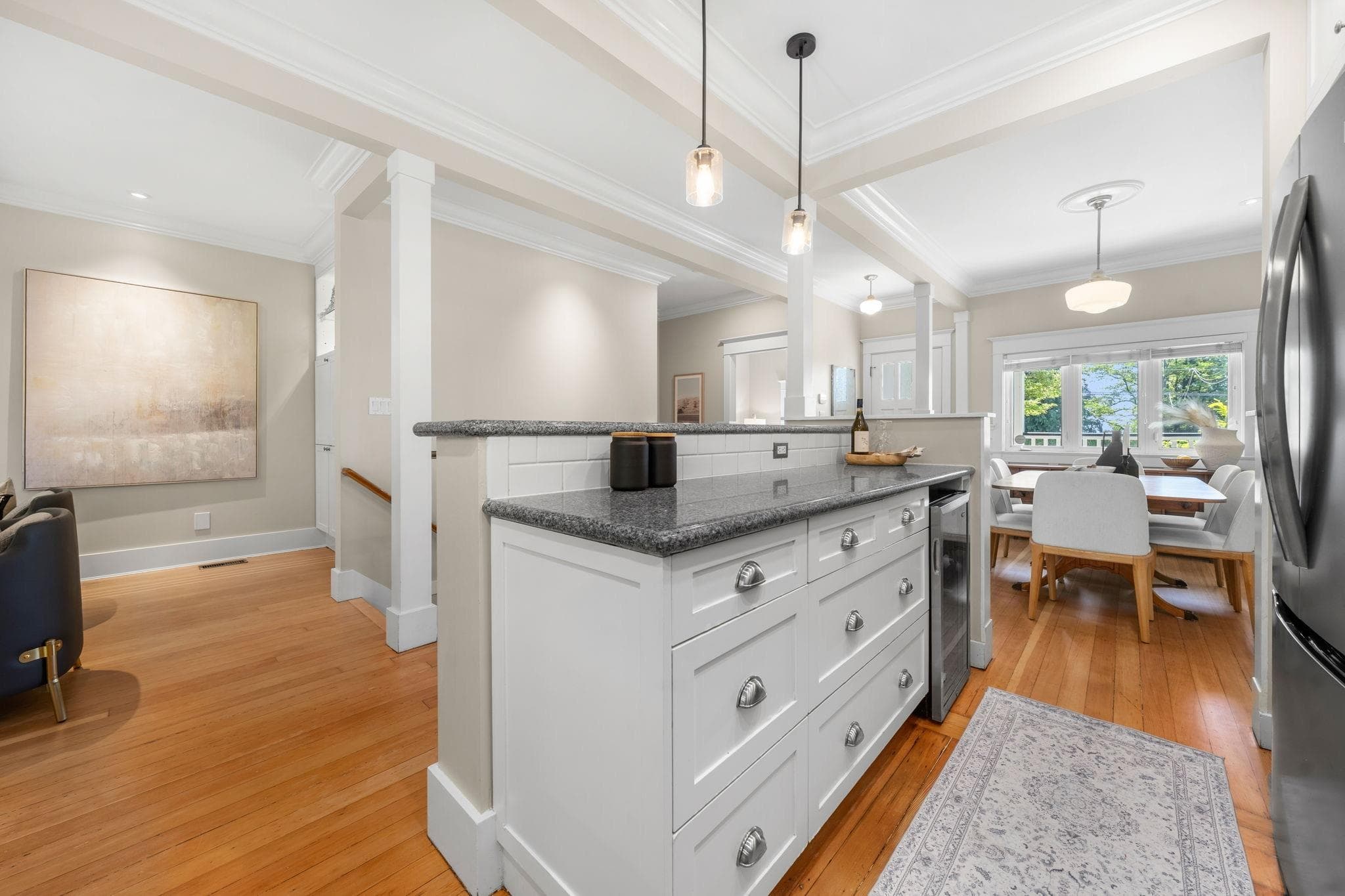 396 E Keith Road, North Vancouver, V7L 1V7 — photo 2