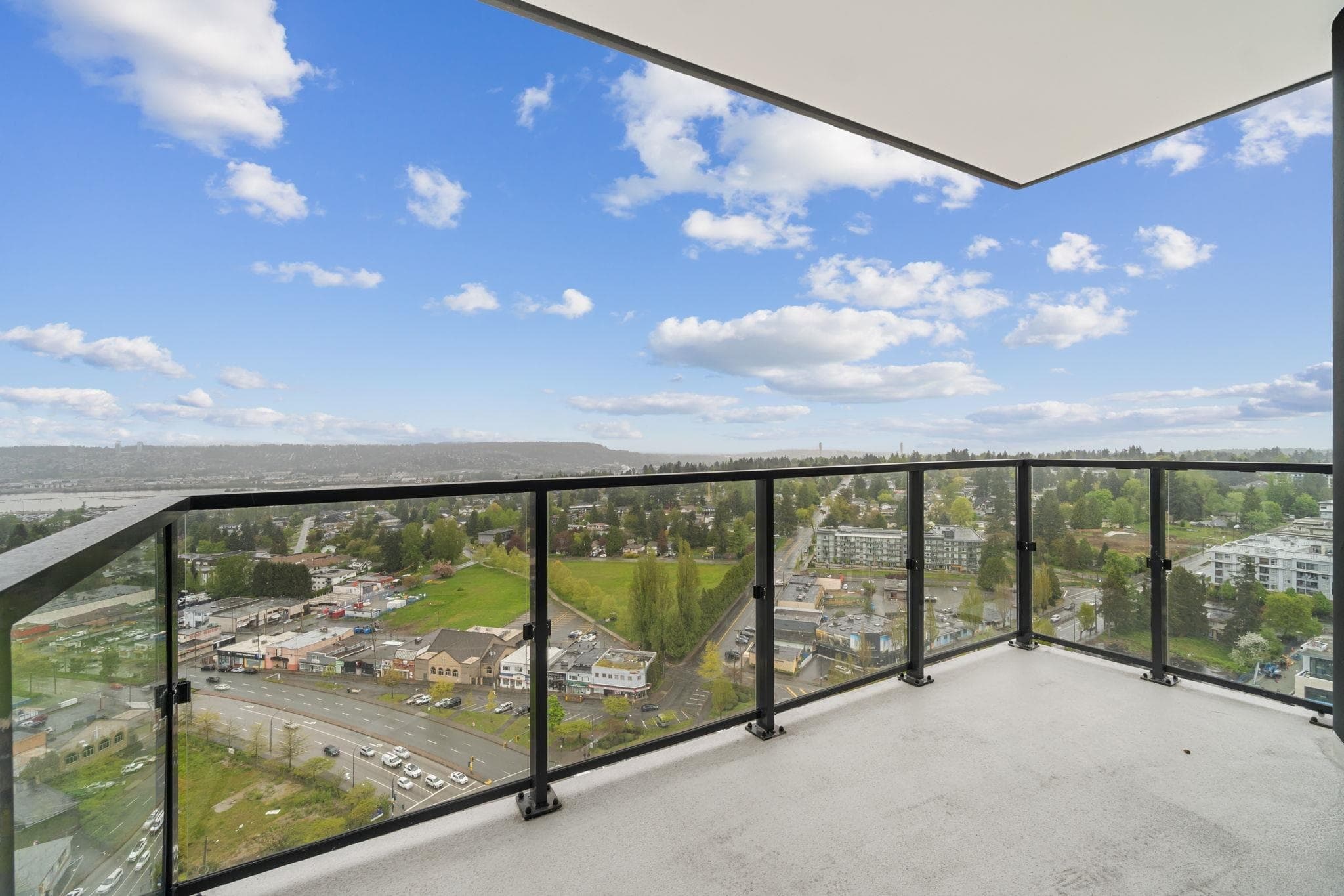 2302 - 10750 135a Street, Surrey, V3T 0V4 — photo 3