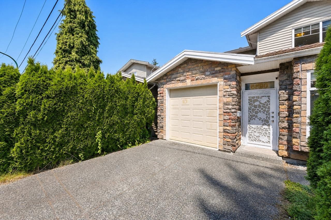6890 Koala Crescent, Burnaby