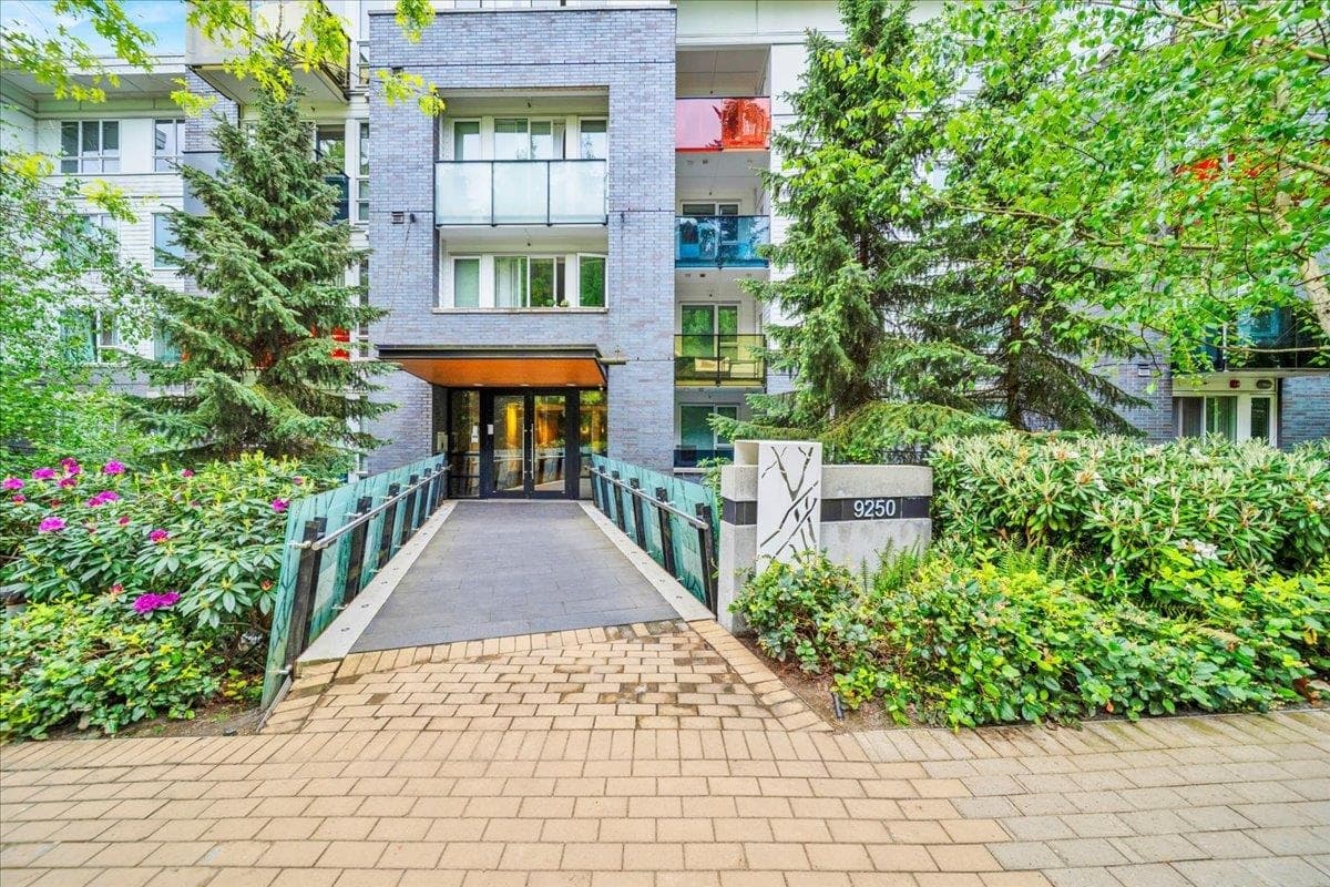 218 - 9250 University High Street, Burnaby
