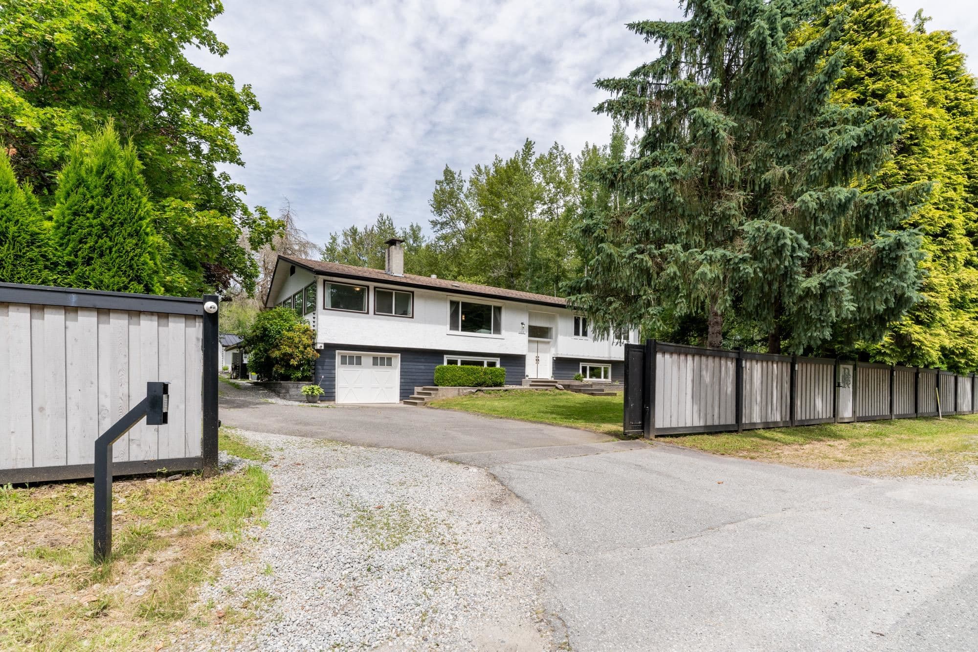 24991 100 Avenue, Maple Ridge — sold