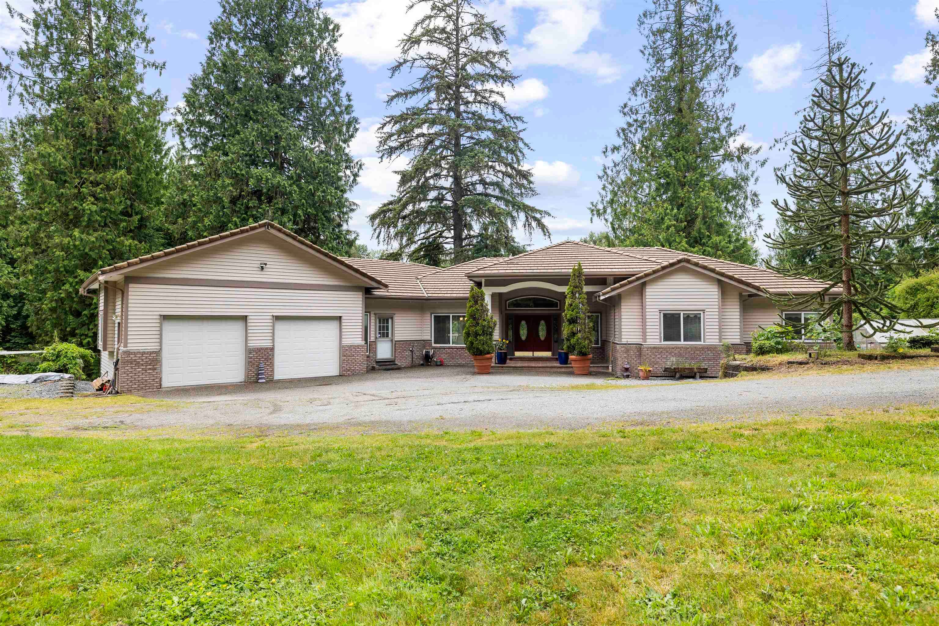26350 Trethewey Crescent, Maple Ridge, V2W 1A5 — photo 2