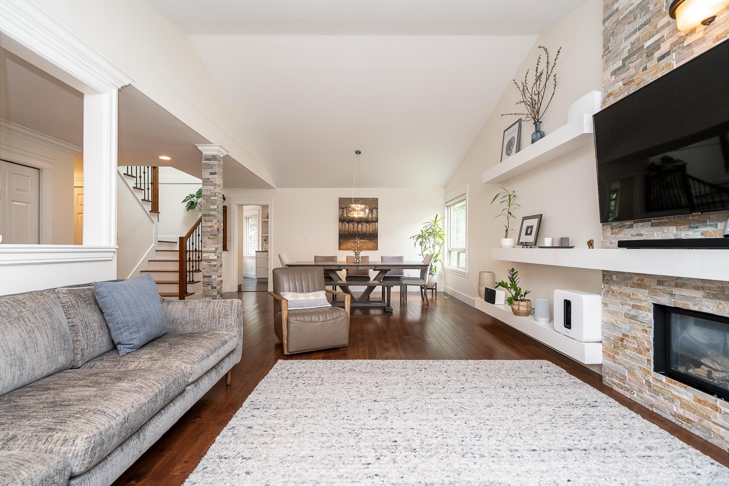 2436 Leclair Drive, Coquitlam, V3K 6G7 — photo 5