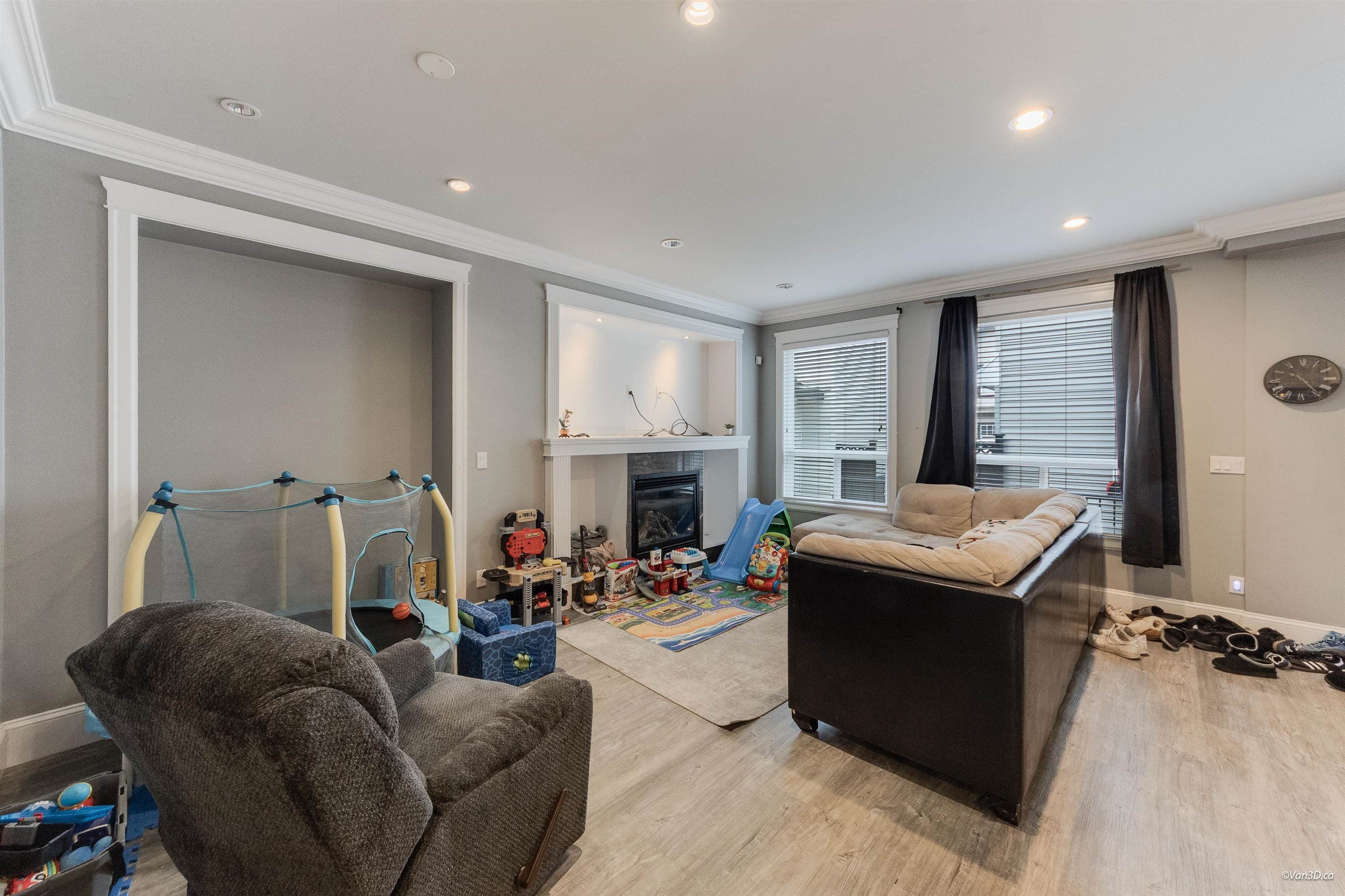 6686 195 Street, Surrey, V4N 5T4 — photo 3