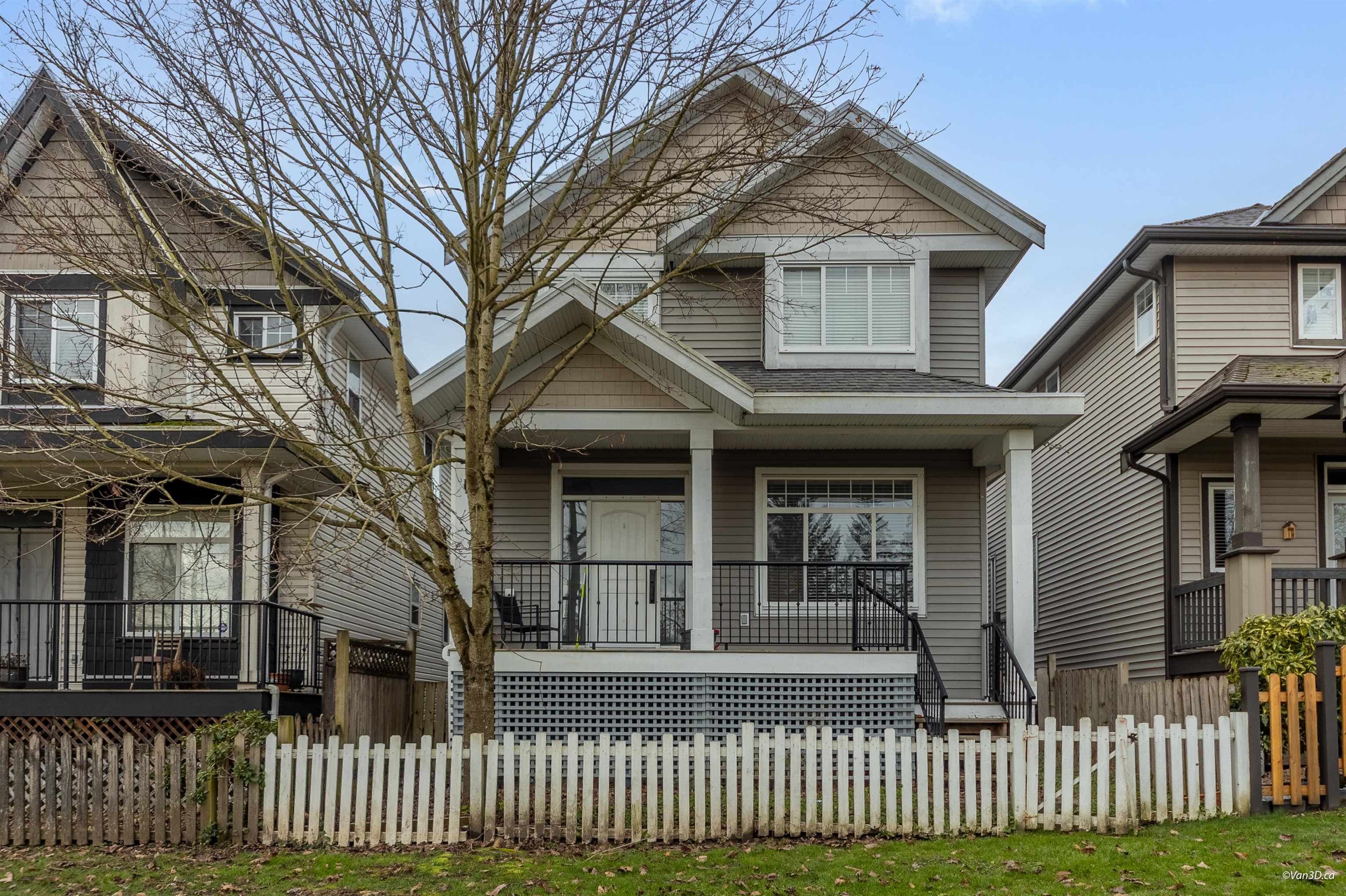6686 195 Street, Surrey, V4N 5T4 — photo 1